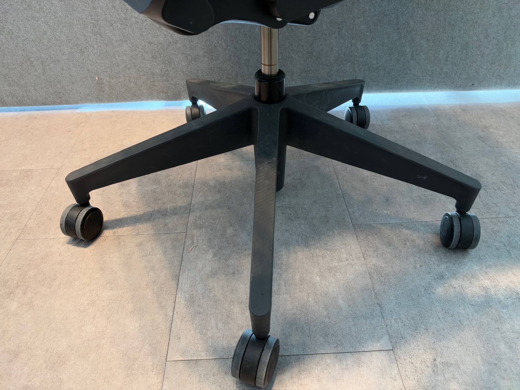 Herman Miller skrifborðsstóll 9