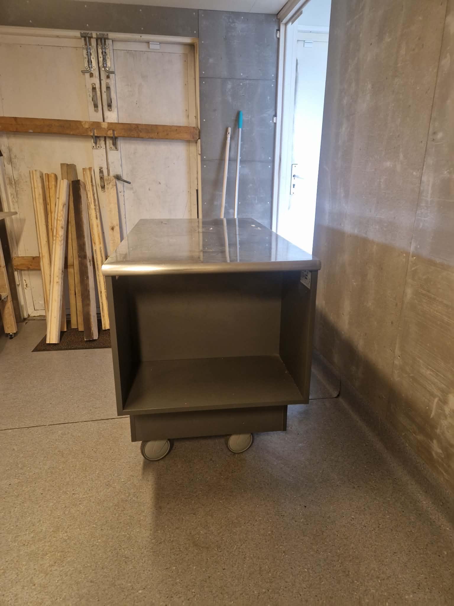 Metos preppborð á hjólum 2