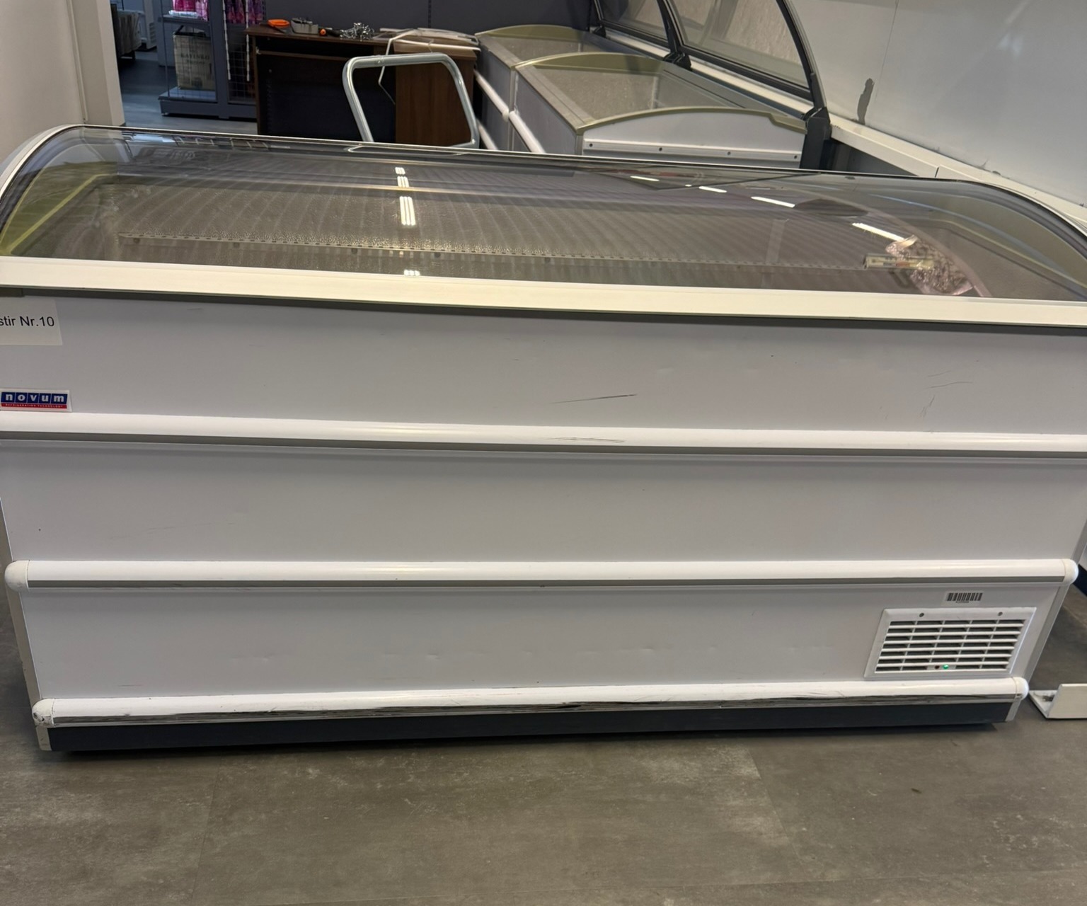 Novum display frystikista 2