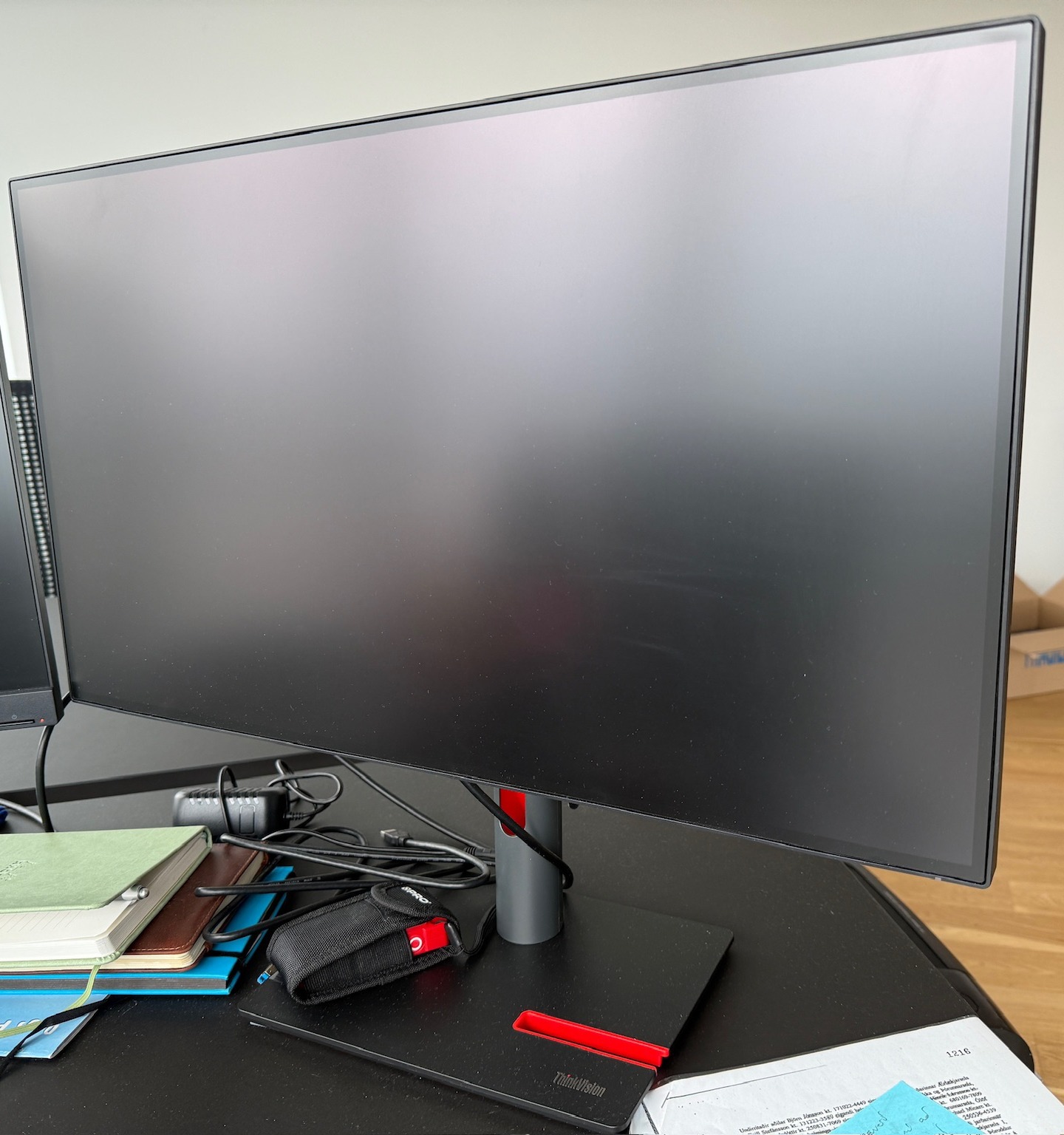 Lenovo ThinkVision dokkuskjár