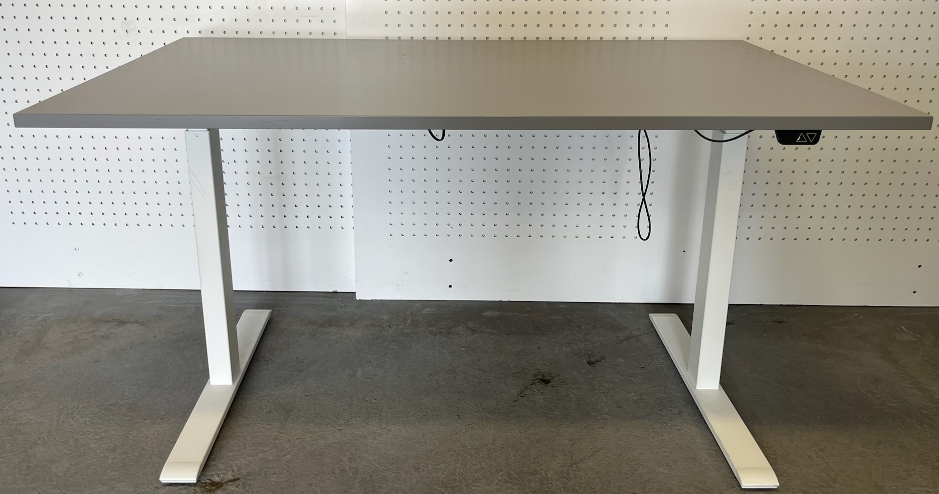 IKEA rafmagnsborð 2