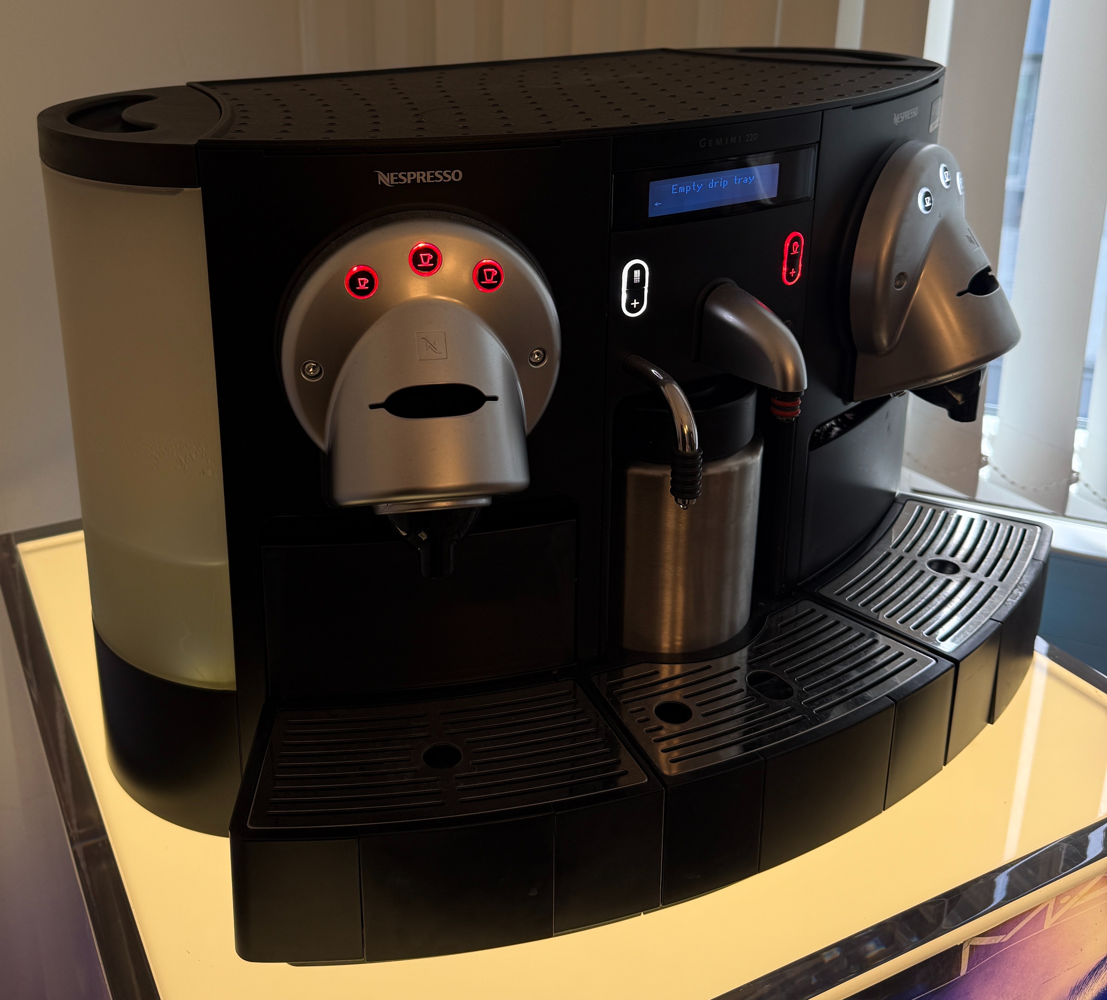 Nespresso Gemini kaffivél 2