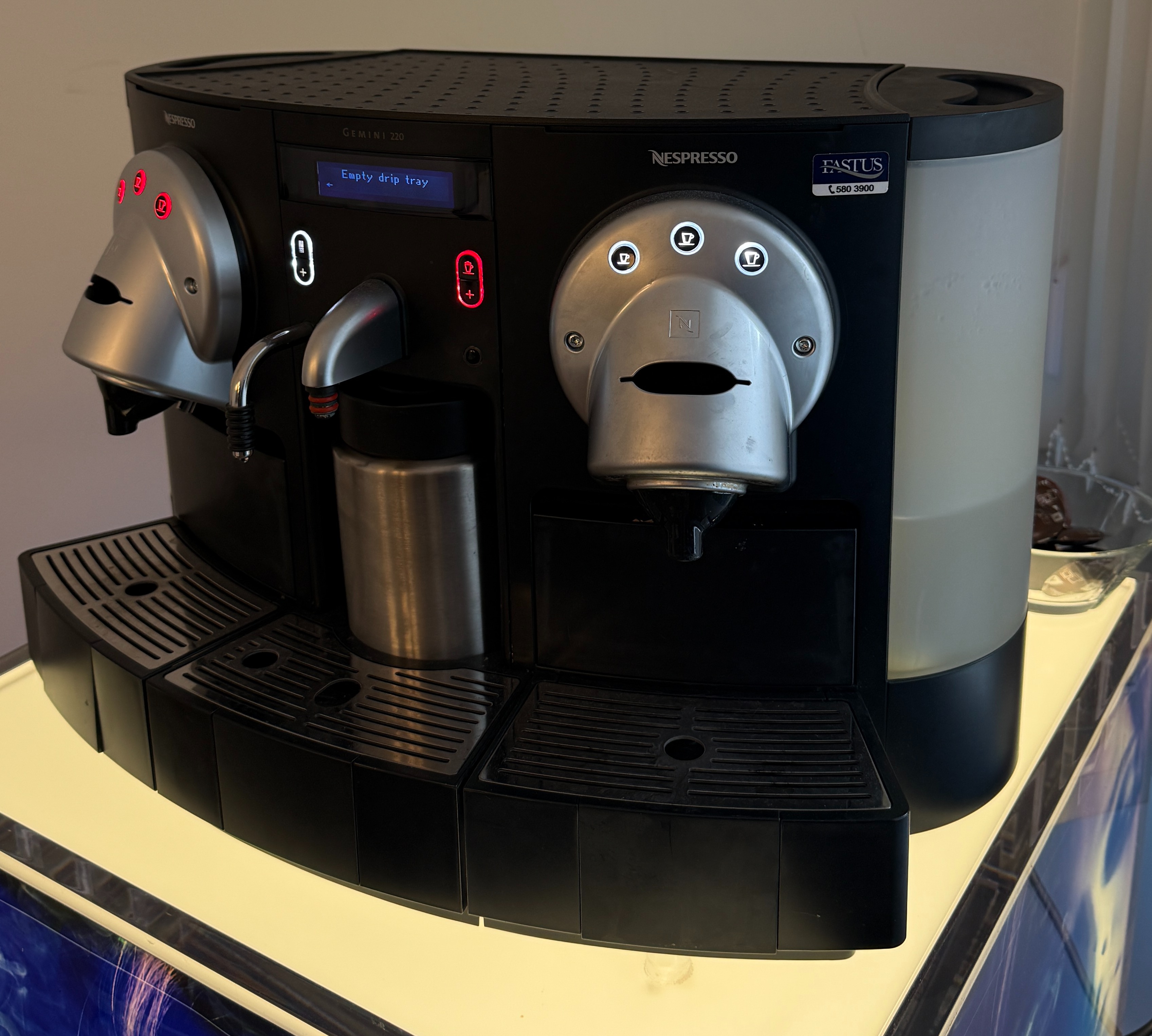 Nespresso Gemini kaffivél 3