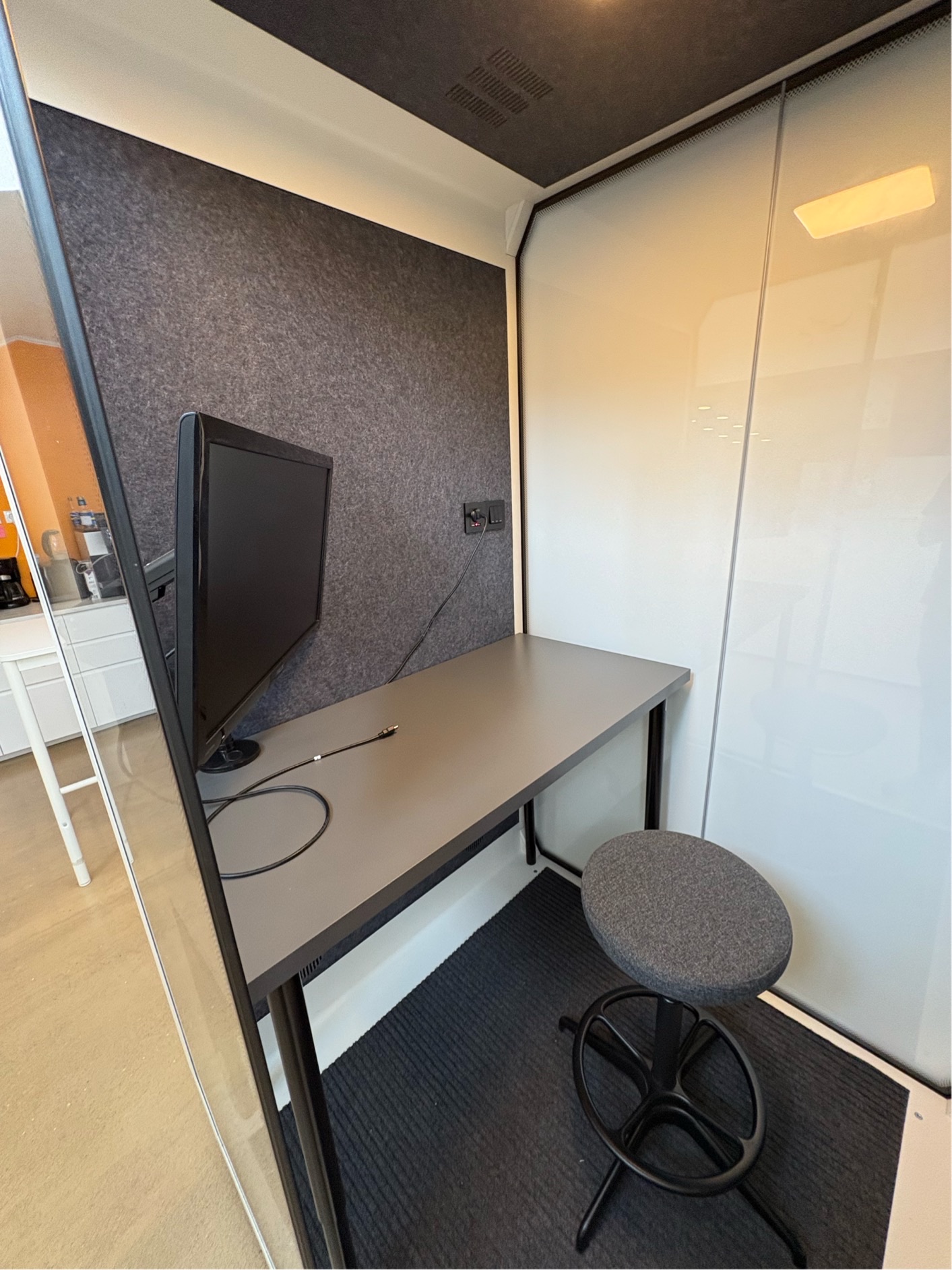 Soundbox næðisklefi 4