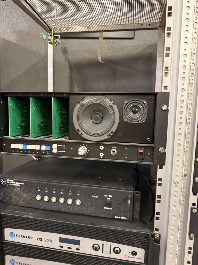JBL, Crown og Dolby hljóðkerfi 5