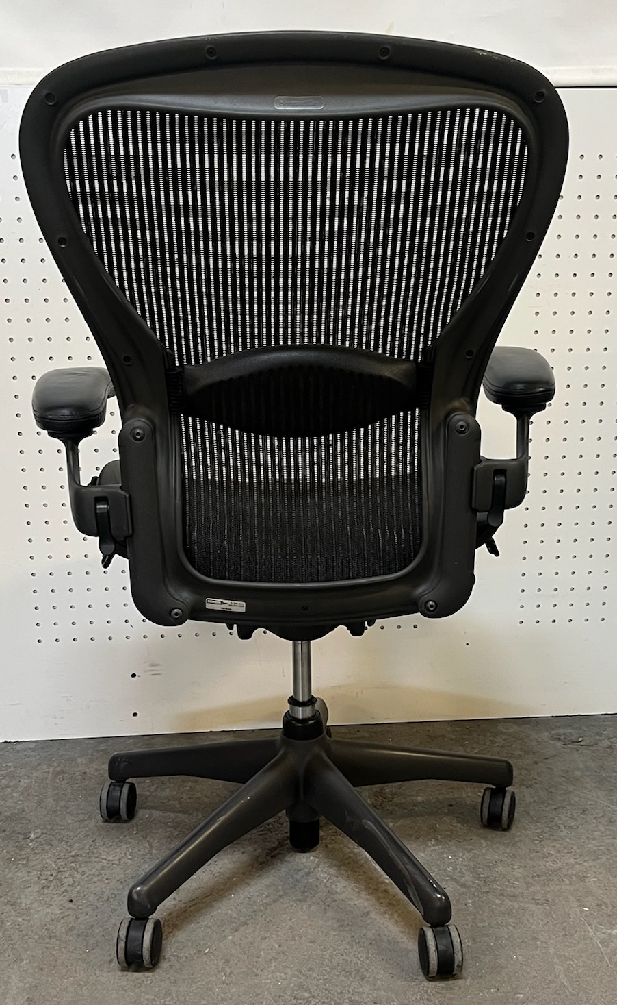 Herman Miller Aeron Classic 3