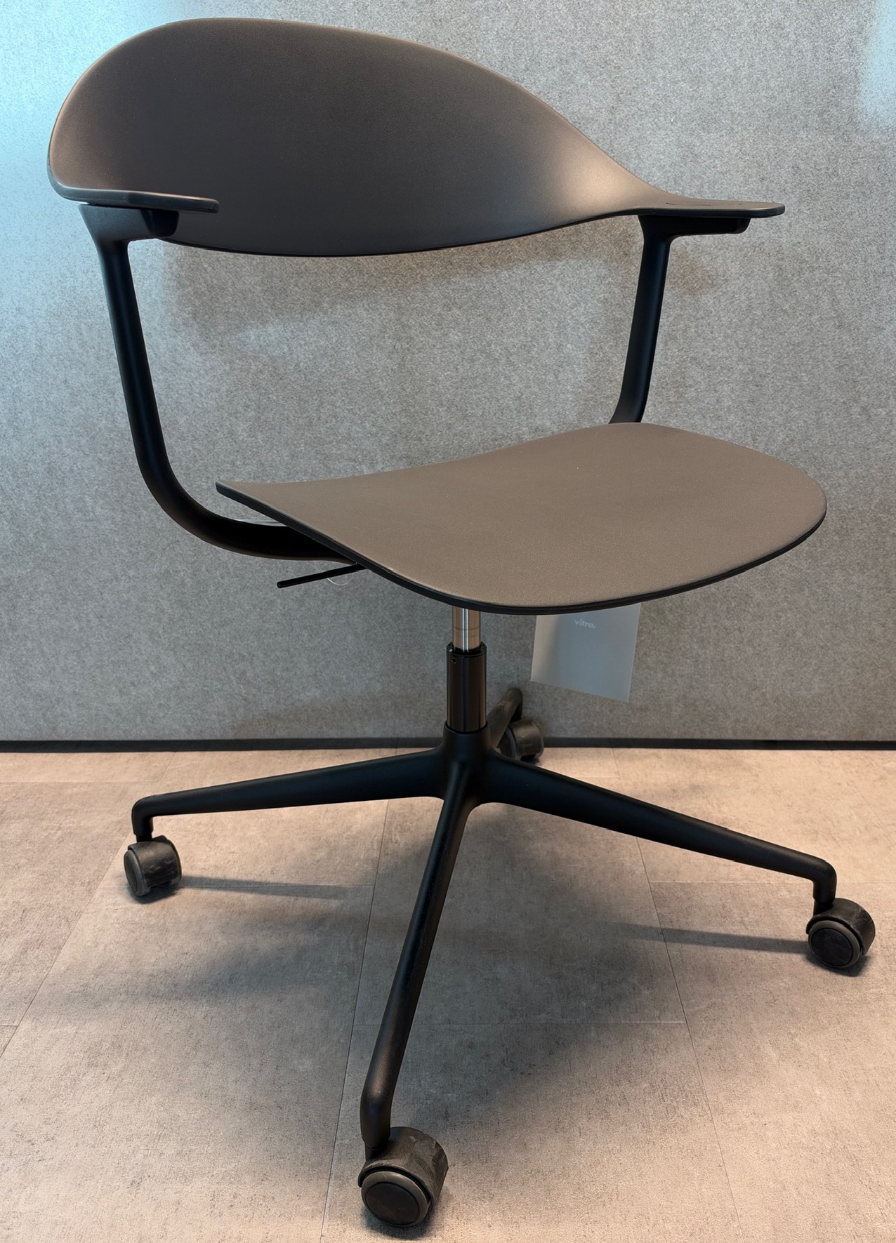 Vitra skrifborðsstóll