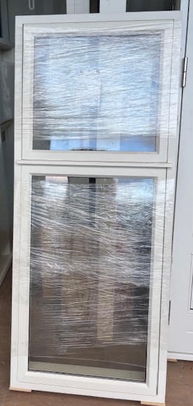 Sérsmíðaður timburgluggi 2