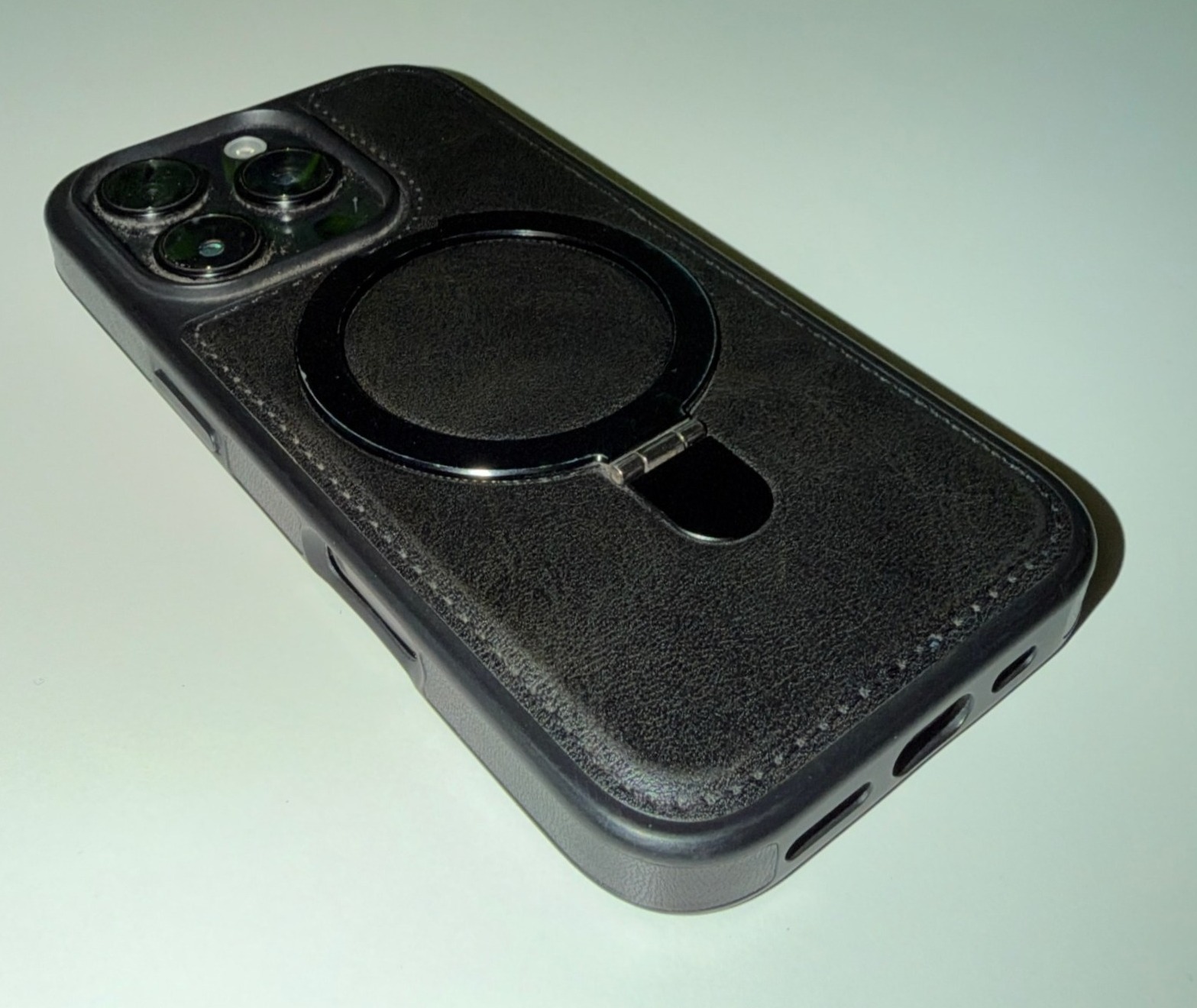 Apple snjallsími í leðurhulstri m/skjávörn