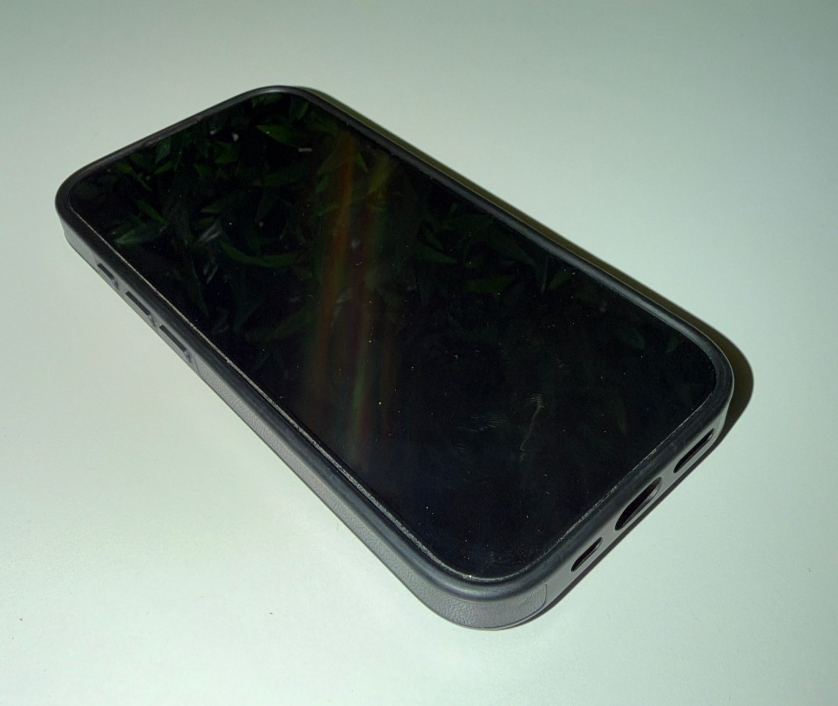 Apple snjallsími í leðurhulstri m/skjávörn 2