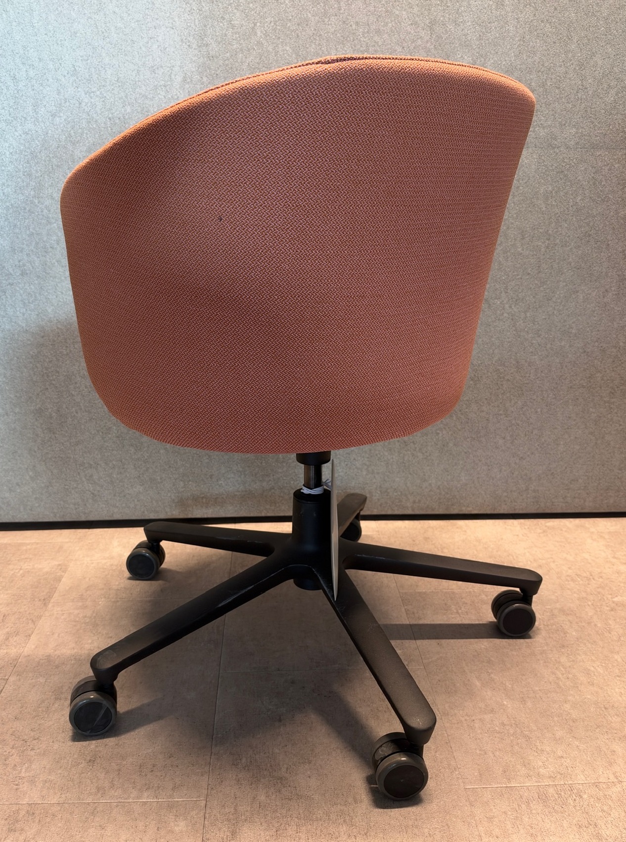 Vitra armstóll 4