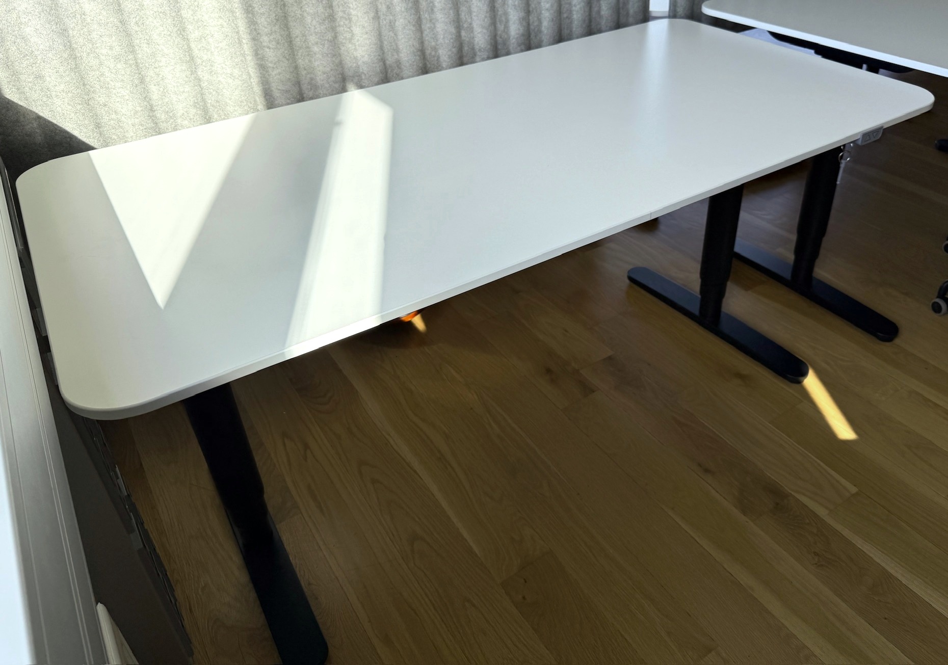 IKEA rafmagnsborð 3