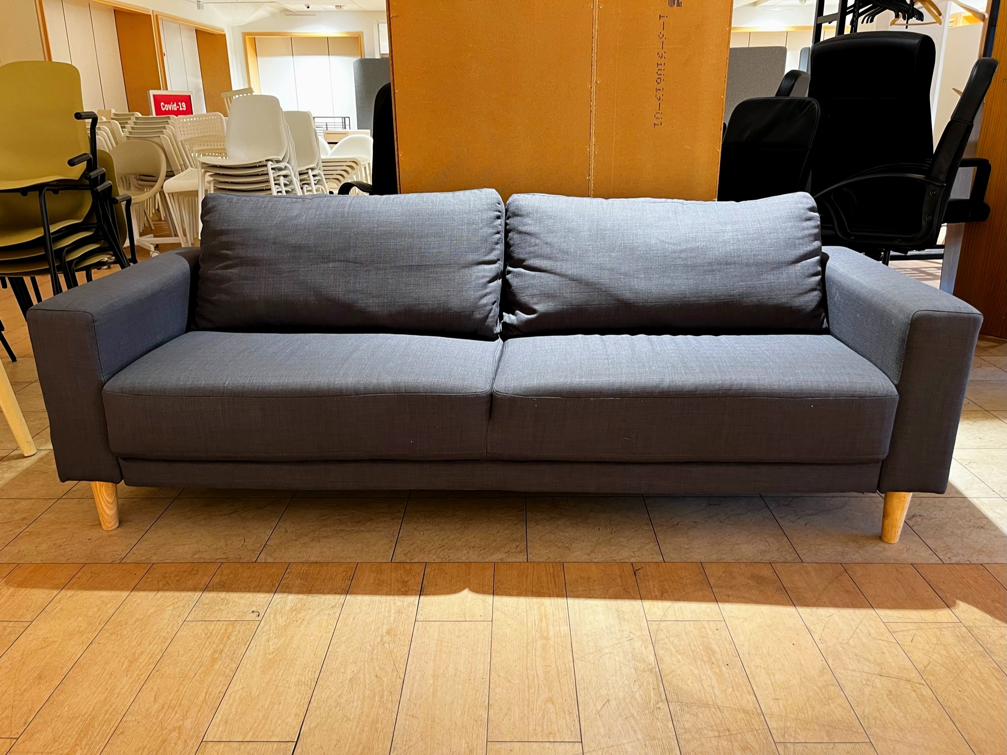 SELT / SOLD Tausófi