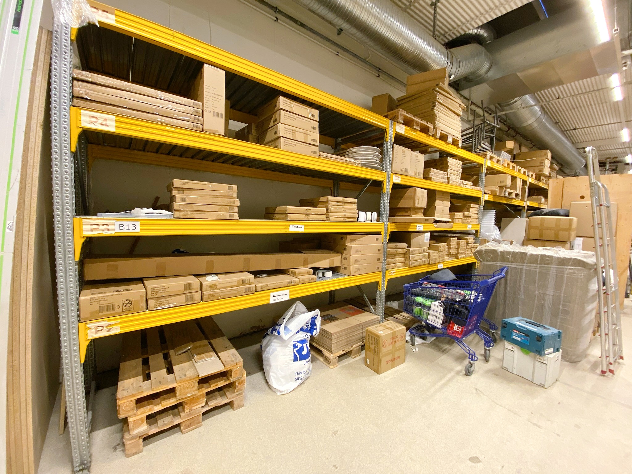 SELT / SOLD - Brettarekkar - 3 metrar.