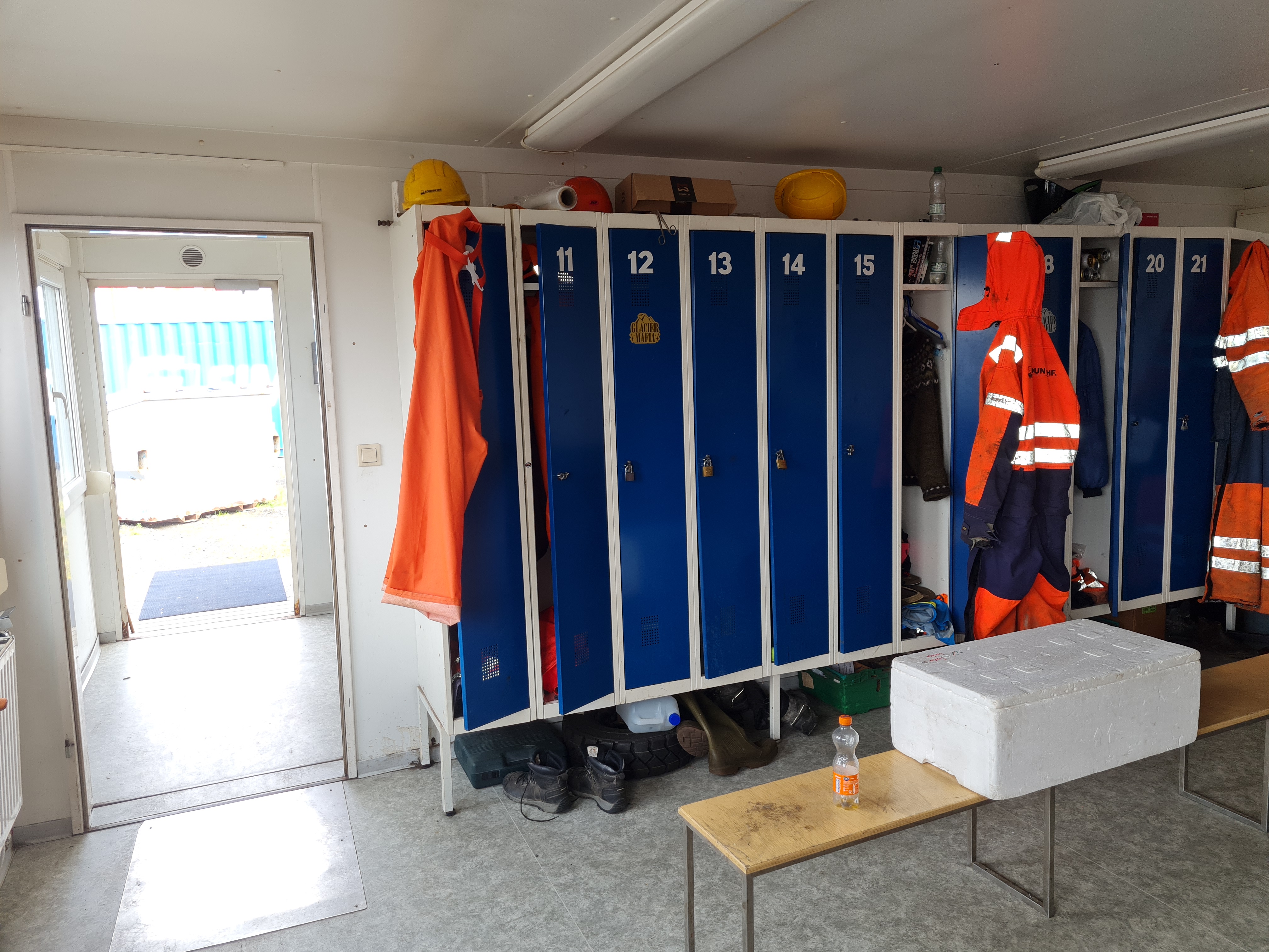 SELT / SOLD - Gámahús - 5 stk. alls 72 fm. 4