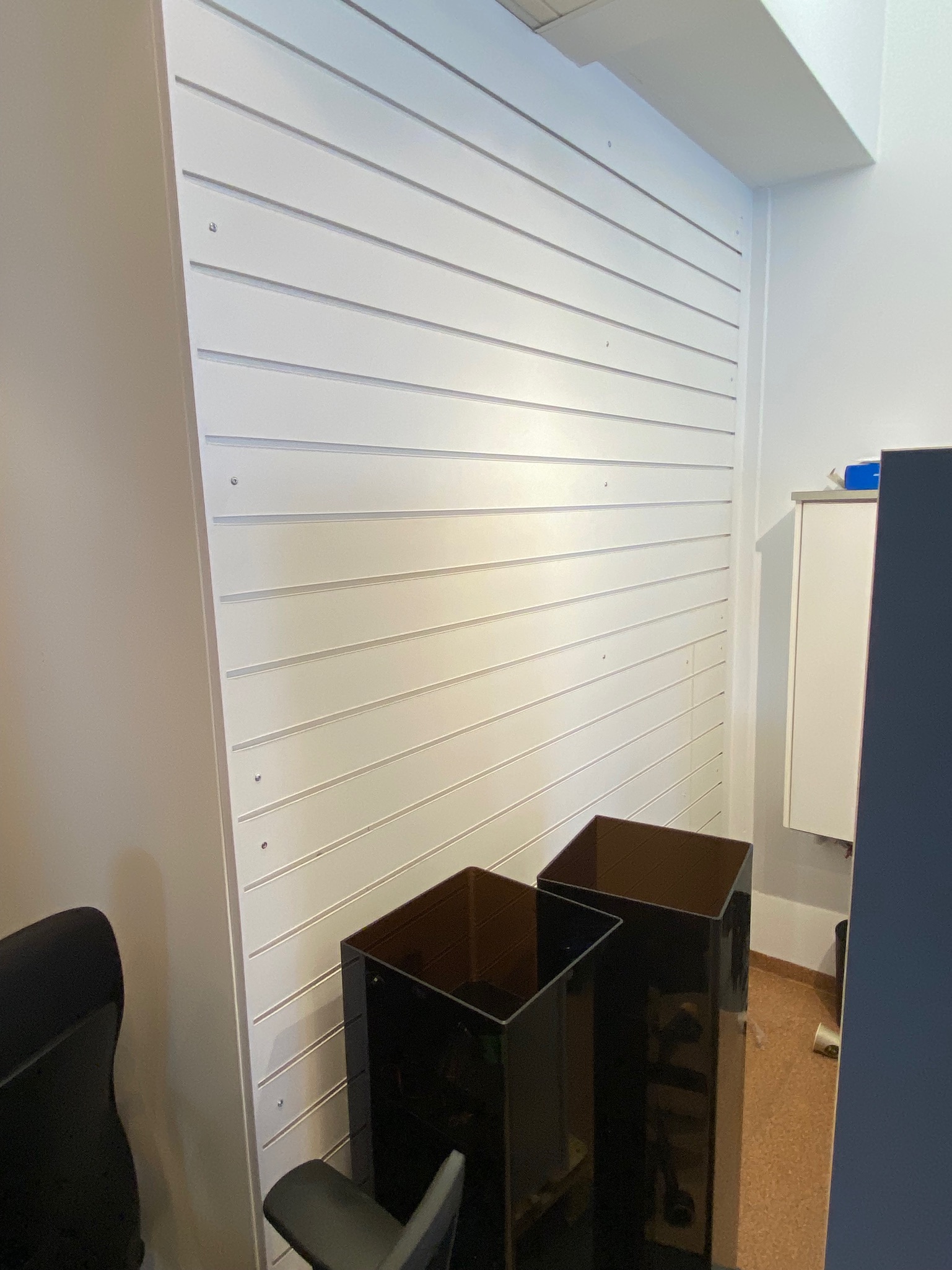 SELT / SOLD Panelveggur fyrir pinna 7