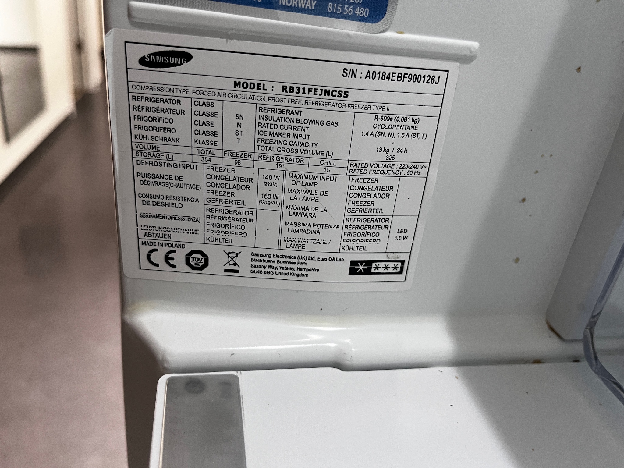 SELT / SOLD Samsung ísskápur með frysti, H185sm. 6