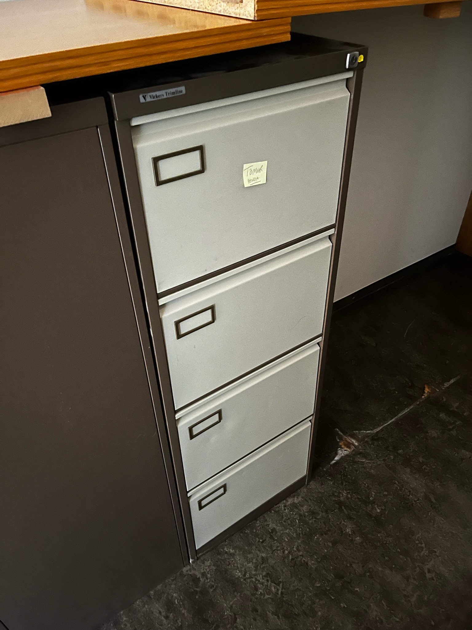 SELT / SOLD Skjalaskápur frá Vickers Trimline (4 stk.) 2