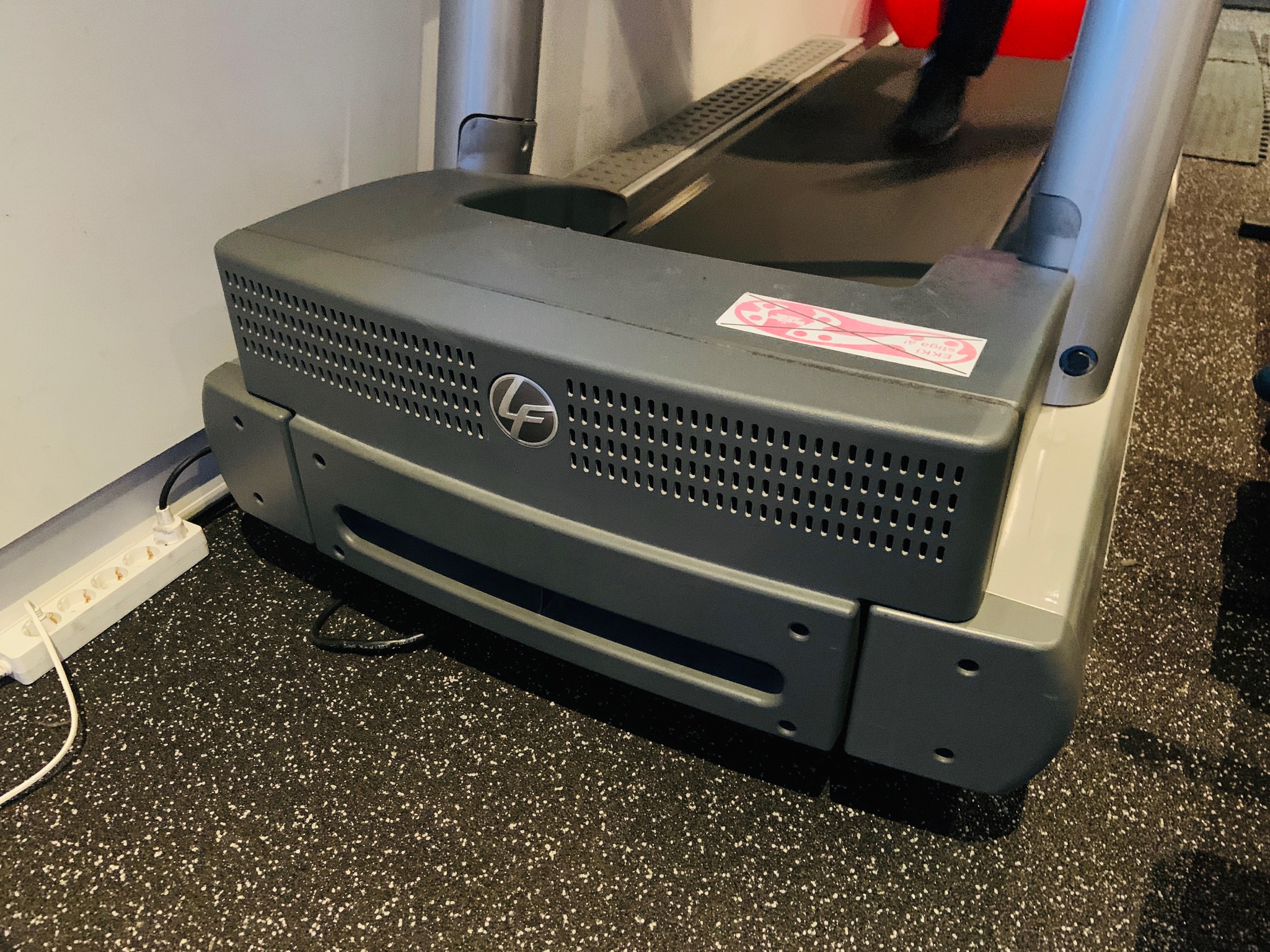 SELT/SOLD-Life Fitness 95ti 5