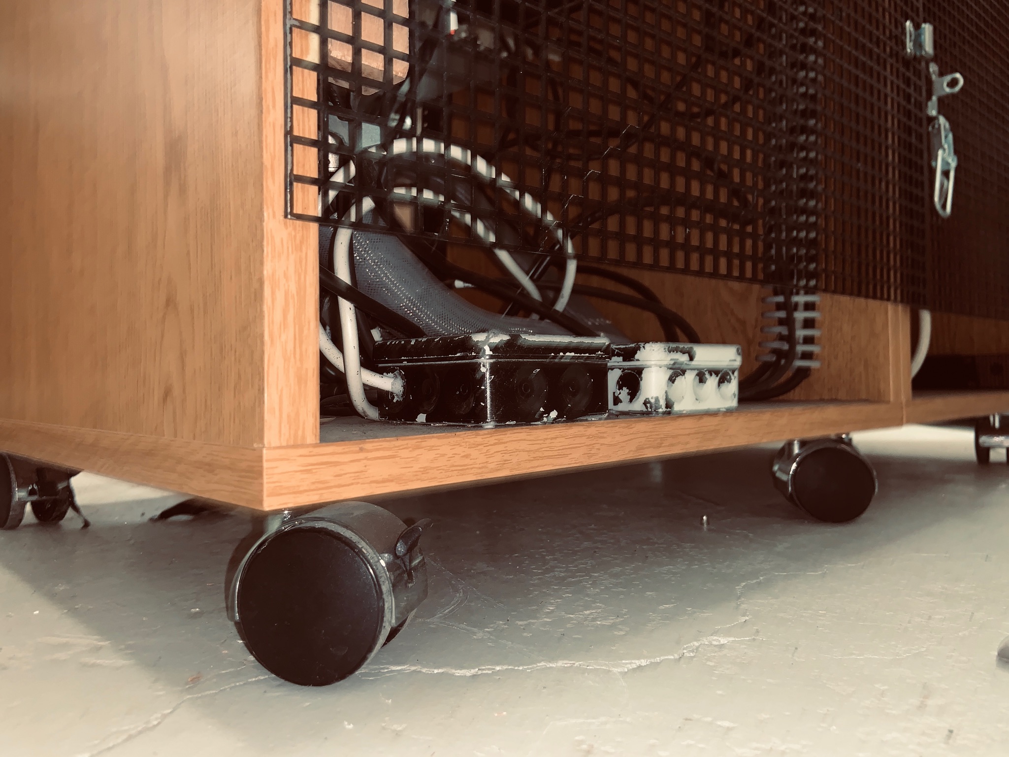 SELT / SOLD Stagebox - Mixer - Hljóðkerfi 15