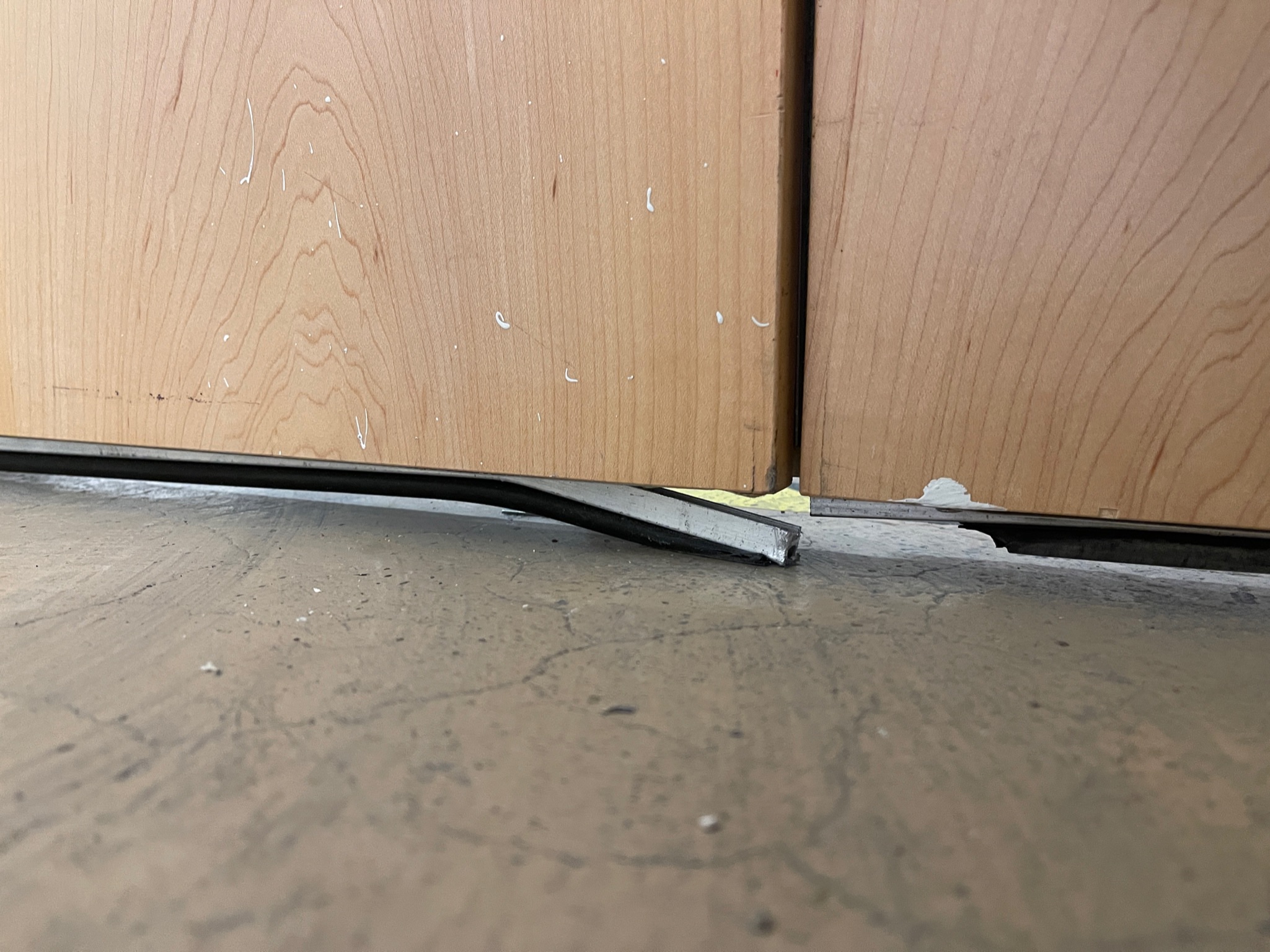 SELT / SOLD - Tvöföld viðarhurð - 2 stk. (H216 x B179 sm.) - 15
