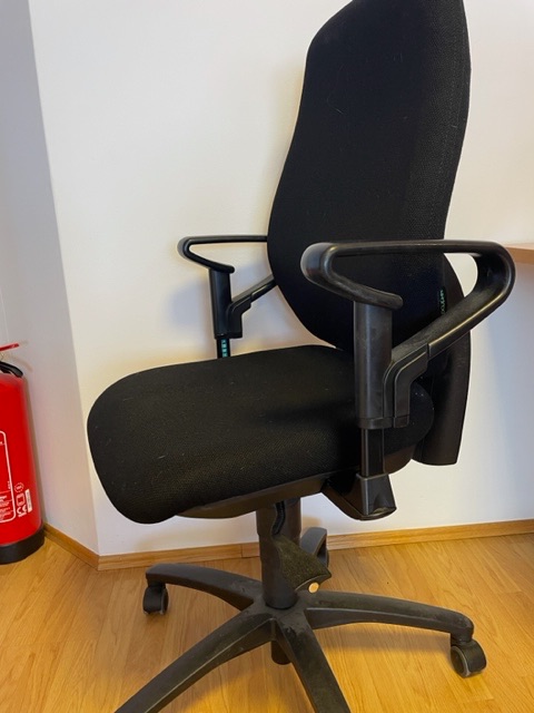 SELT / SOLD - Skrifstofustóll frá Pennanum 2