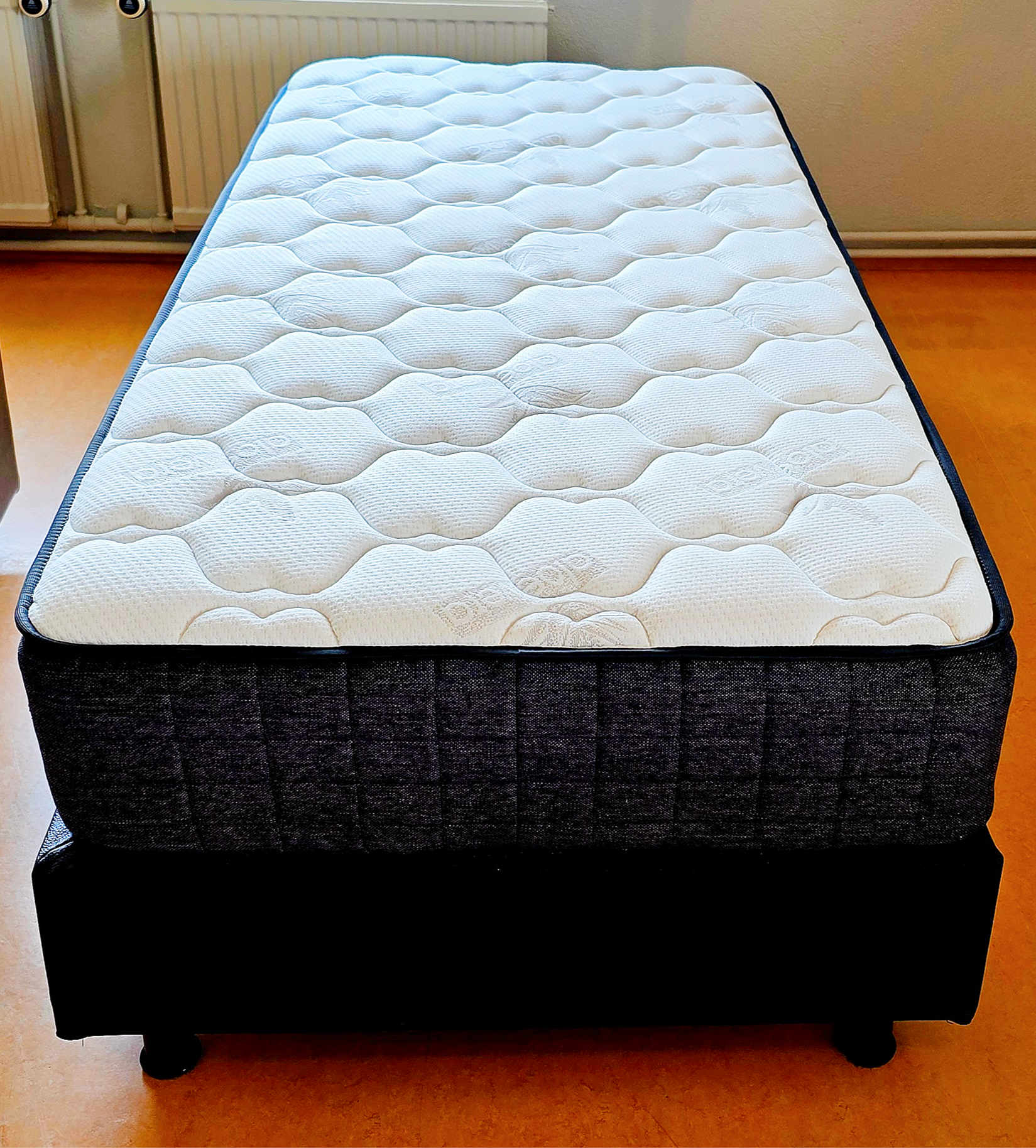 SELT / SOLD Nature's Rest Luxury rúm með botni frá Dorma 2