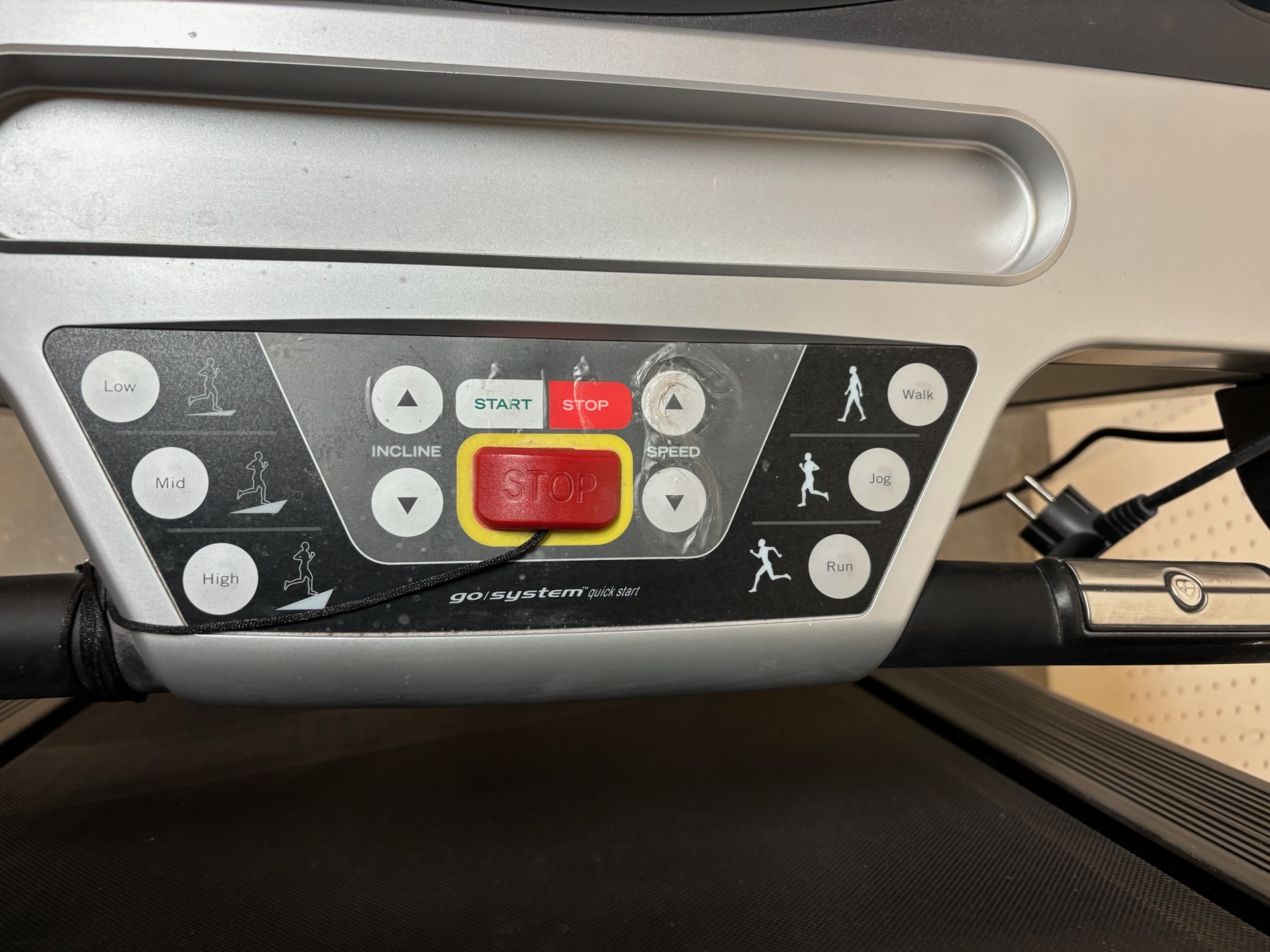 SELT / SOLD Life Fitness F3 hlaupabretti 7