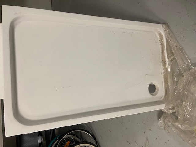 SELT / SOLD Duravit sturtubotn - 74 x 130 - Nýr