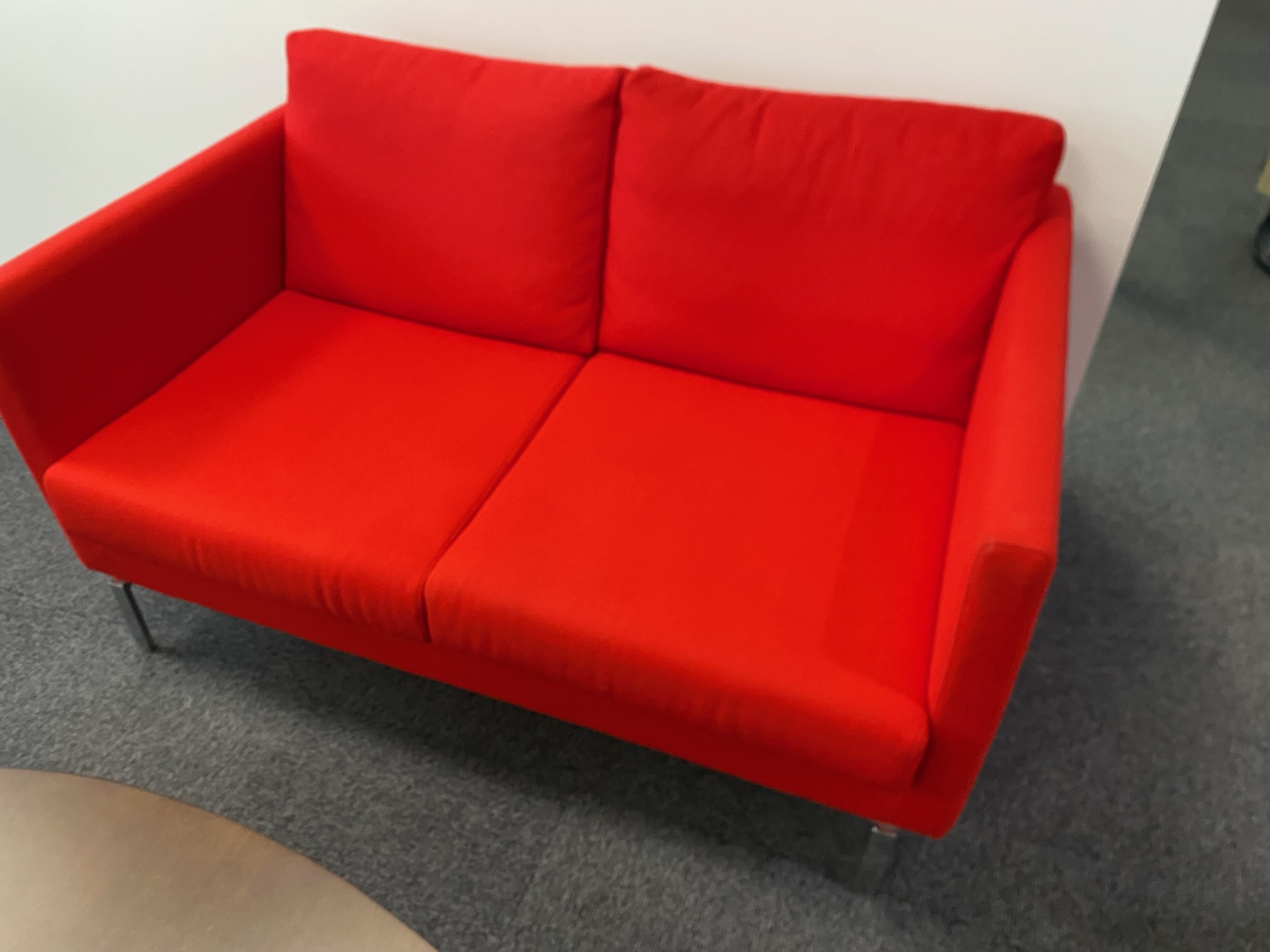 SELT / SOLD Tausófi frá G. Á. Húsgögn 2