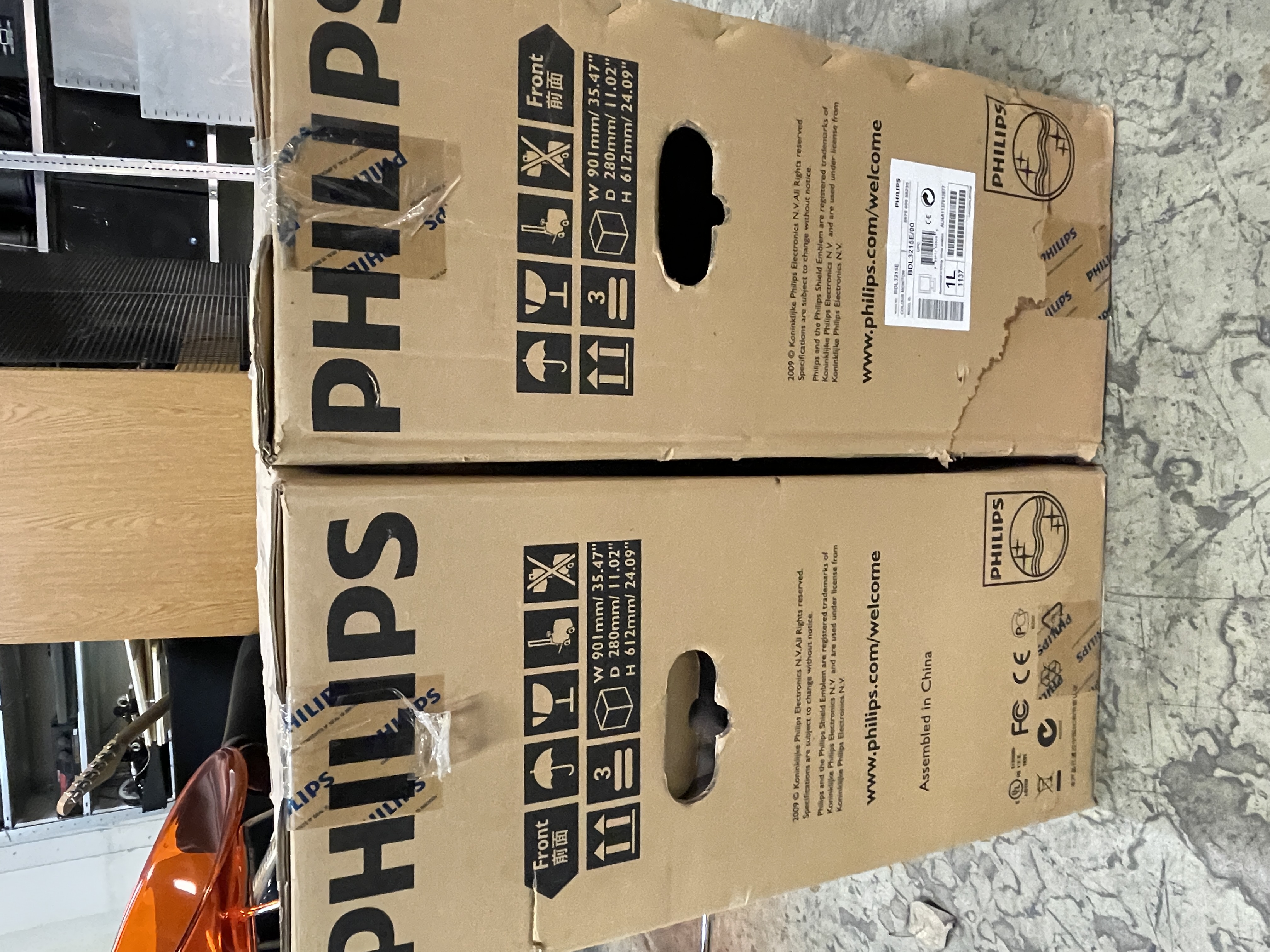 SELT / SOLD Philips 32" LCD monitor BDL3215E (ónotað) 5