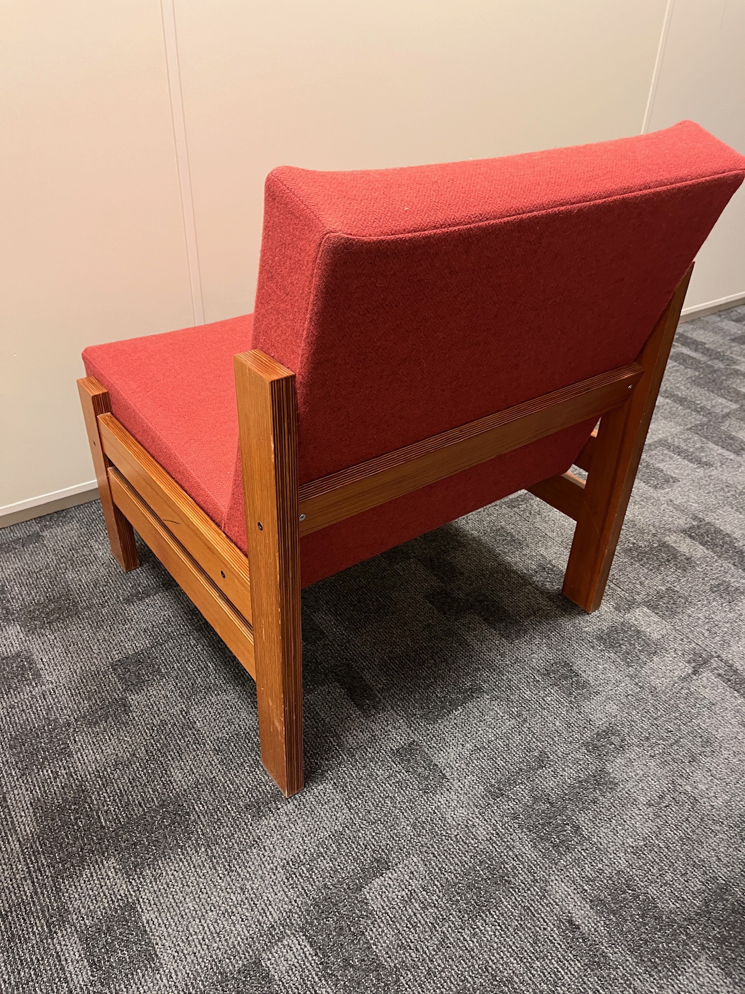 SELT / SOLD Viðarstólar með sál - 2 stk 3