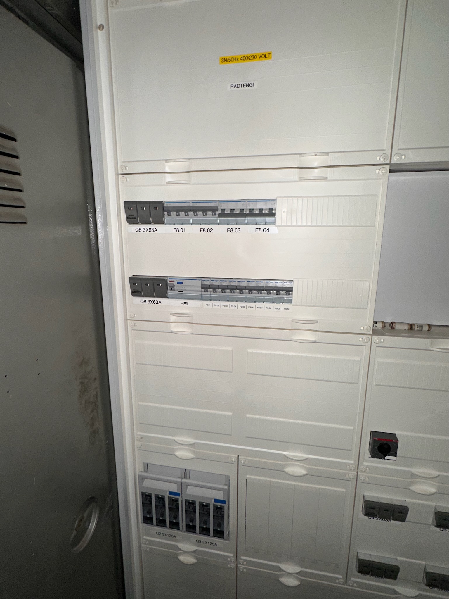 SELT / SOLD Rafmagnstafla 2