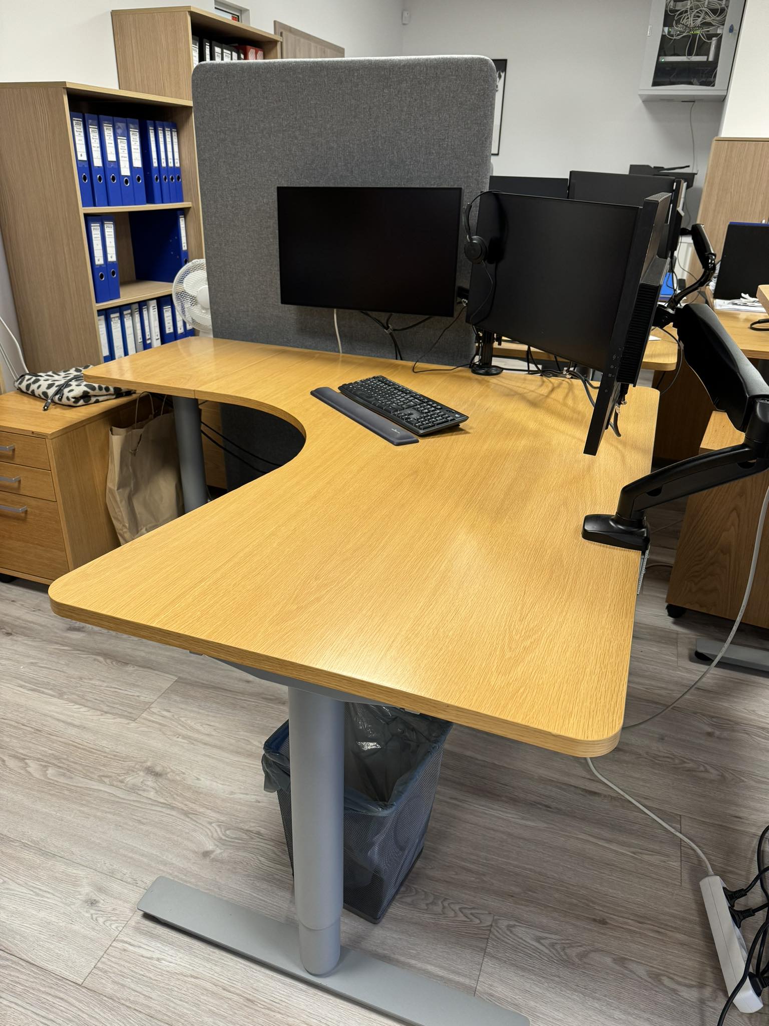 SELT / SOLD Hornrafmagnsborð frá Á. Guðmundsson 2