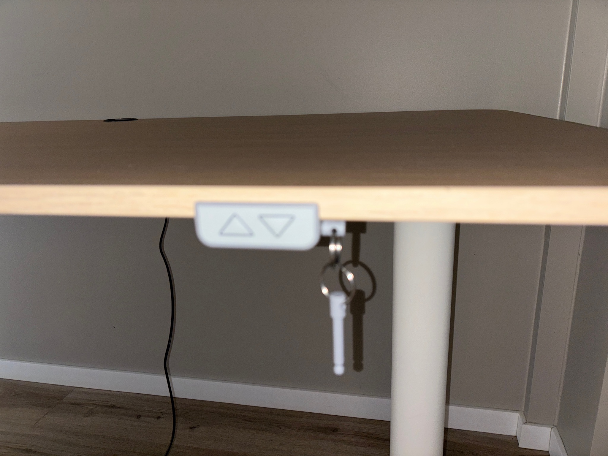 SELT / SOLD IKEA rafmagnsborð, B160xD80sm. 4