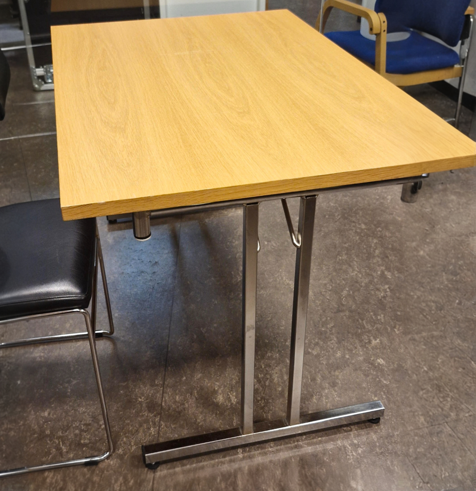 SELT / SOLD Felliborð, B120xD80sm.