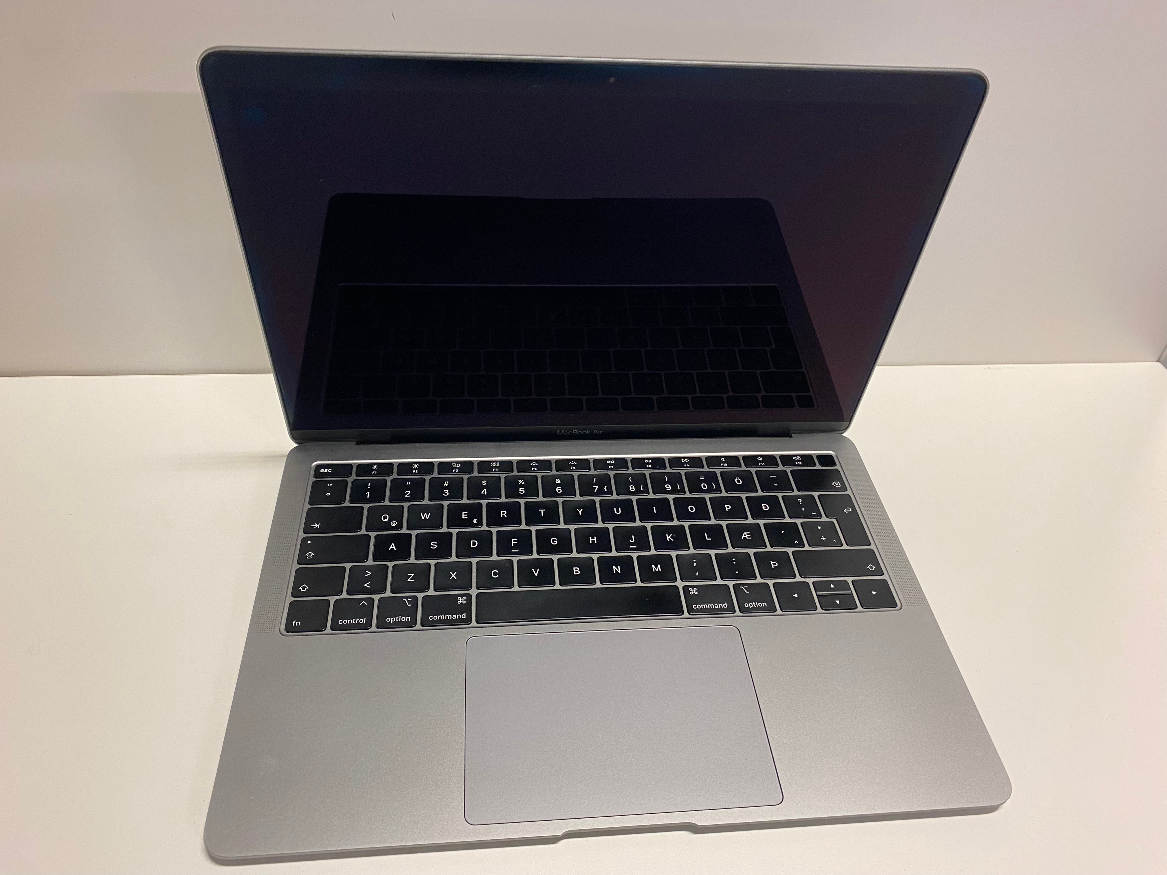 SELT / SOLD Apple MacBook Air, 13'' 2