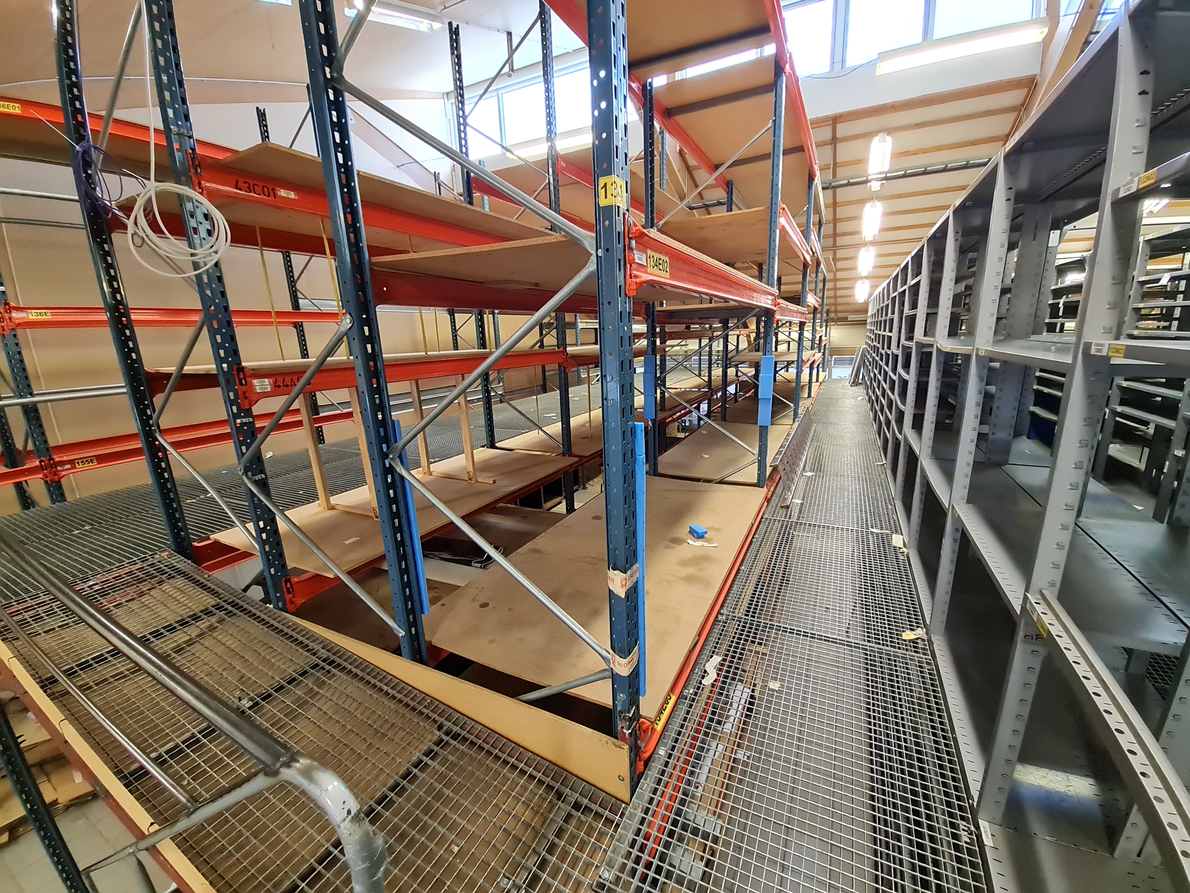 SELT / SOLD - Milliloft um 300 fm. 13
