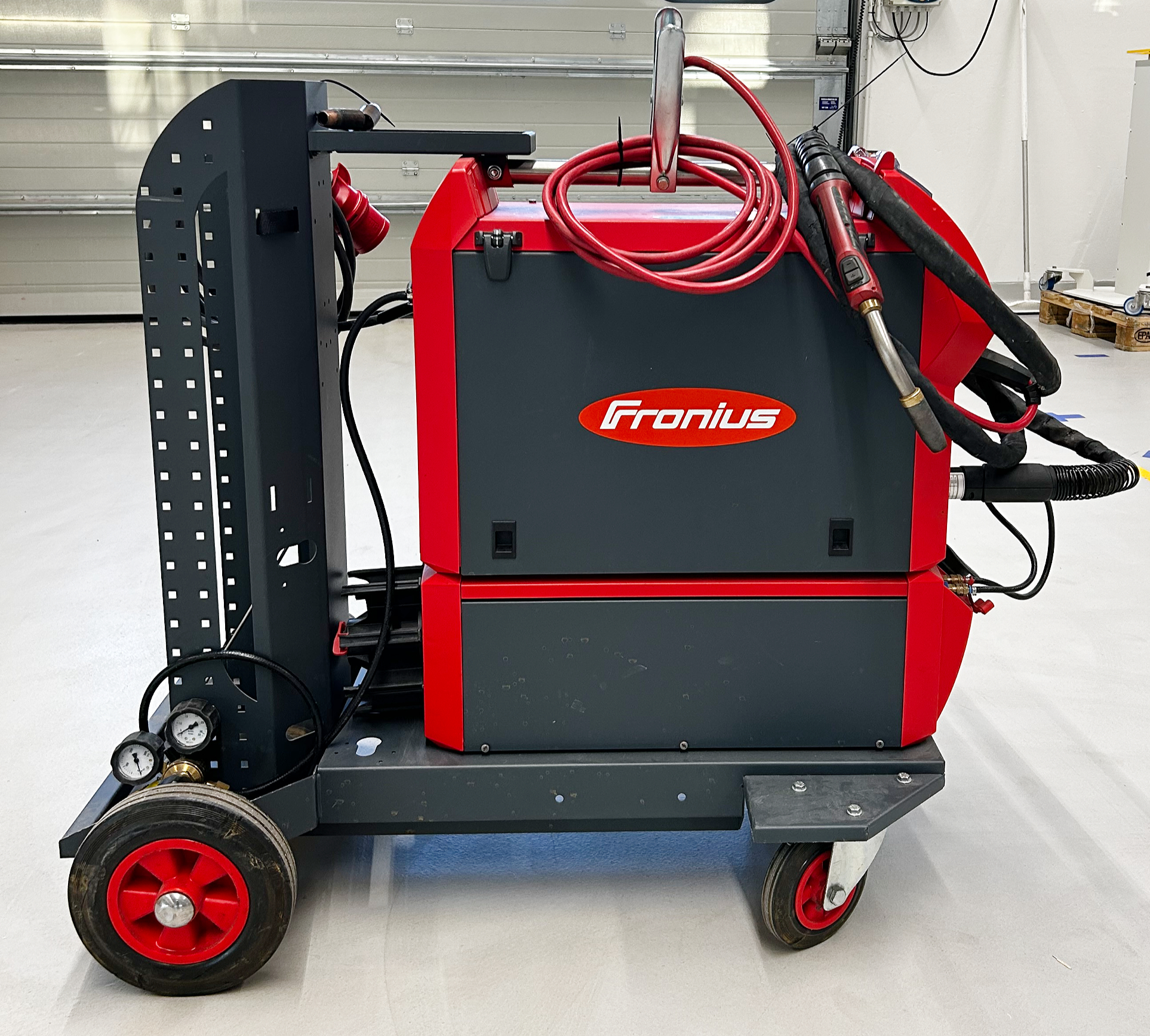 SELT / SOLD - Fronius Mig / Mag vél - rétt tilkeyrð 2