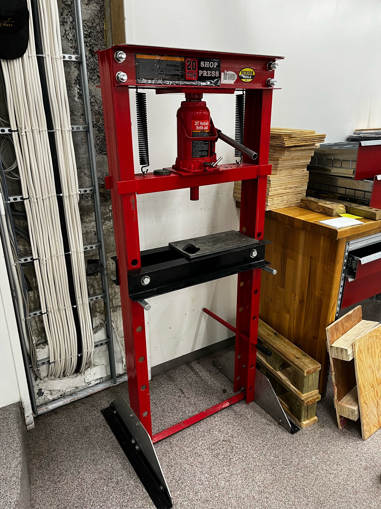 SELT / SOLD Benson Tools vökvapressa - legupressa - vökvapressa