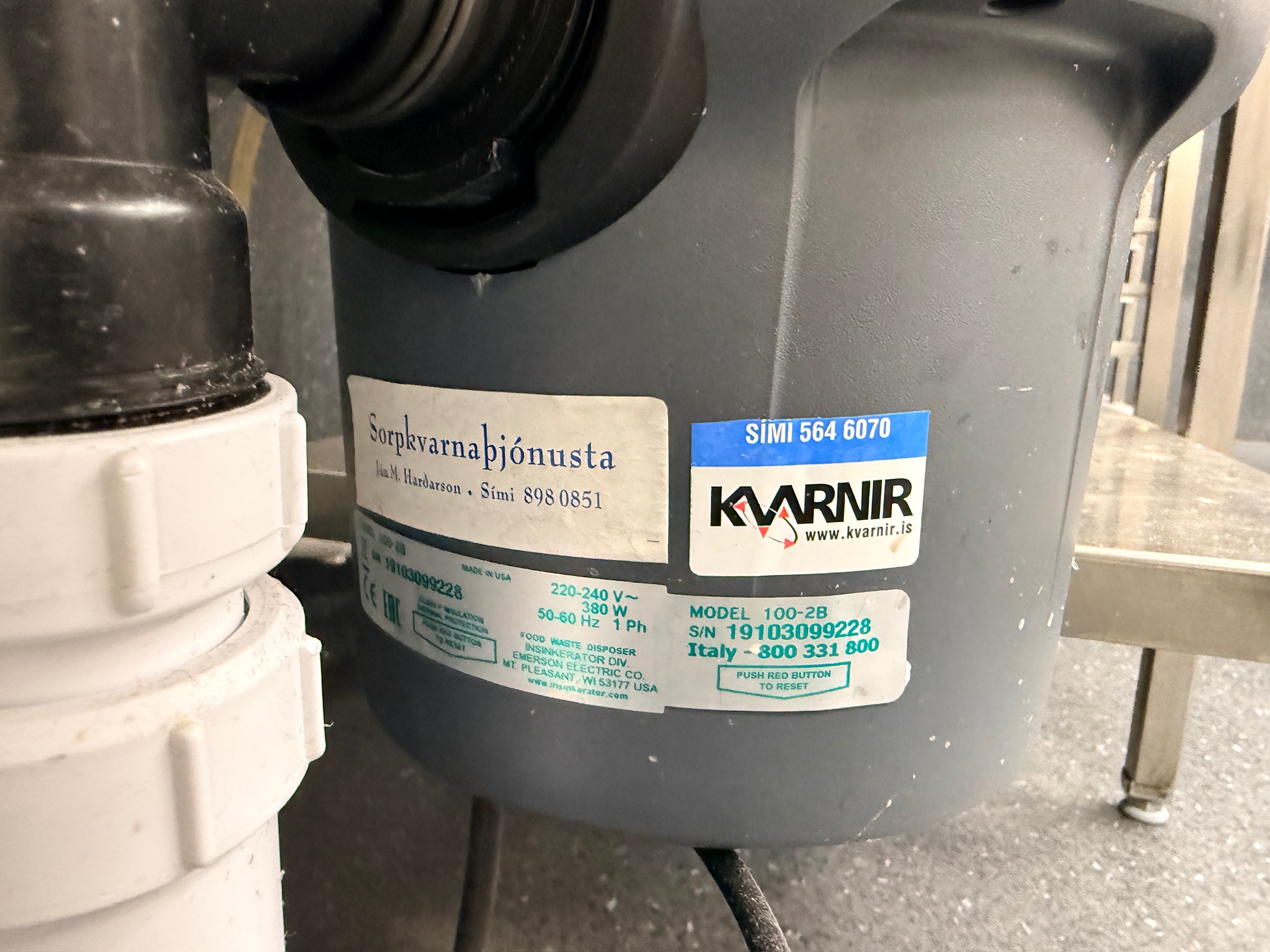 SELT / SOLD Stálborð með vaski, blöndunartækjum og sorpkvörn 9