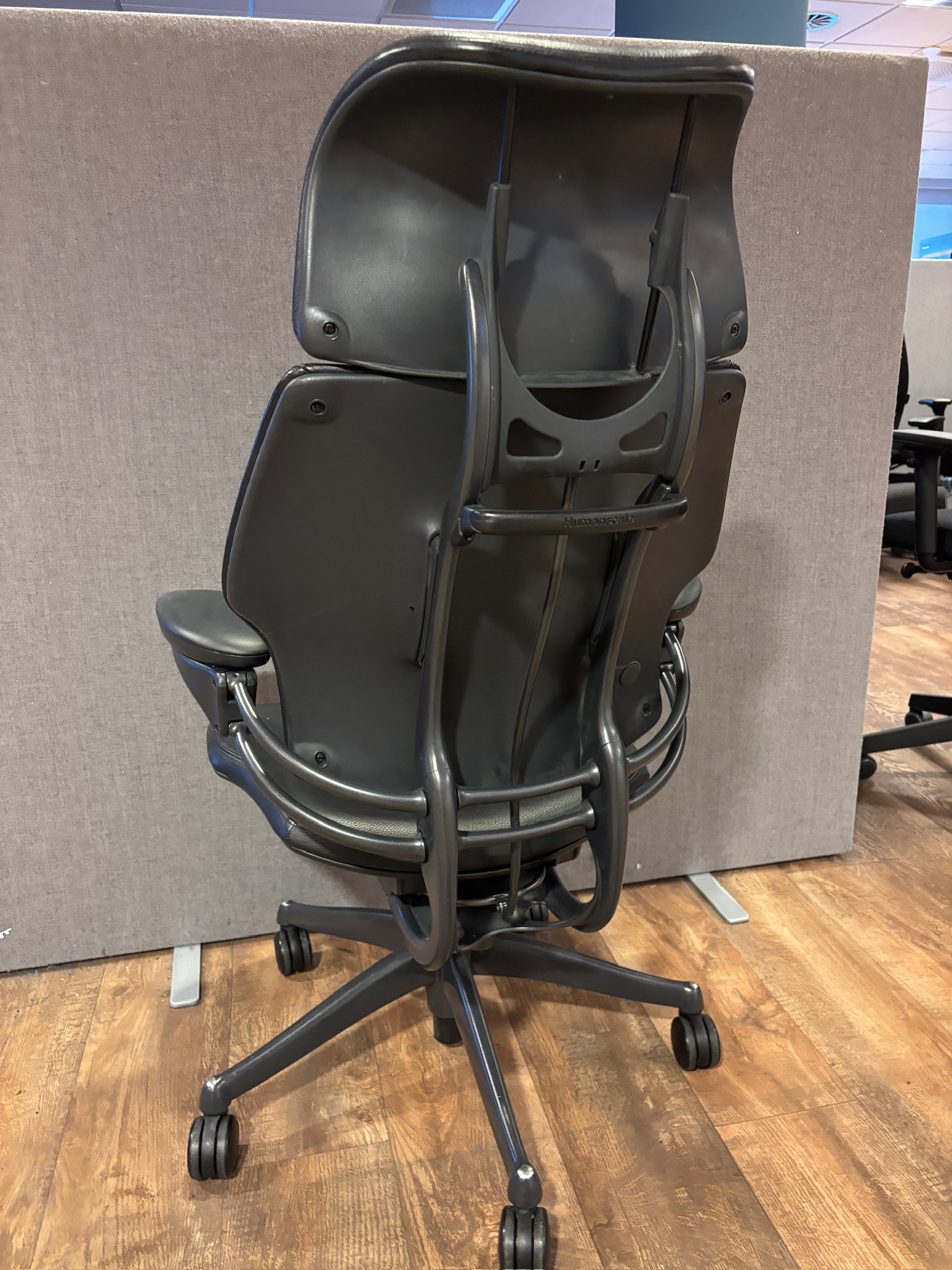 SELT / SOLD Humanscale skrifborðsstóll 4