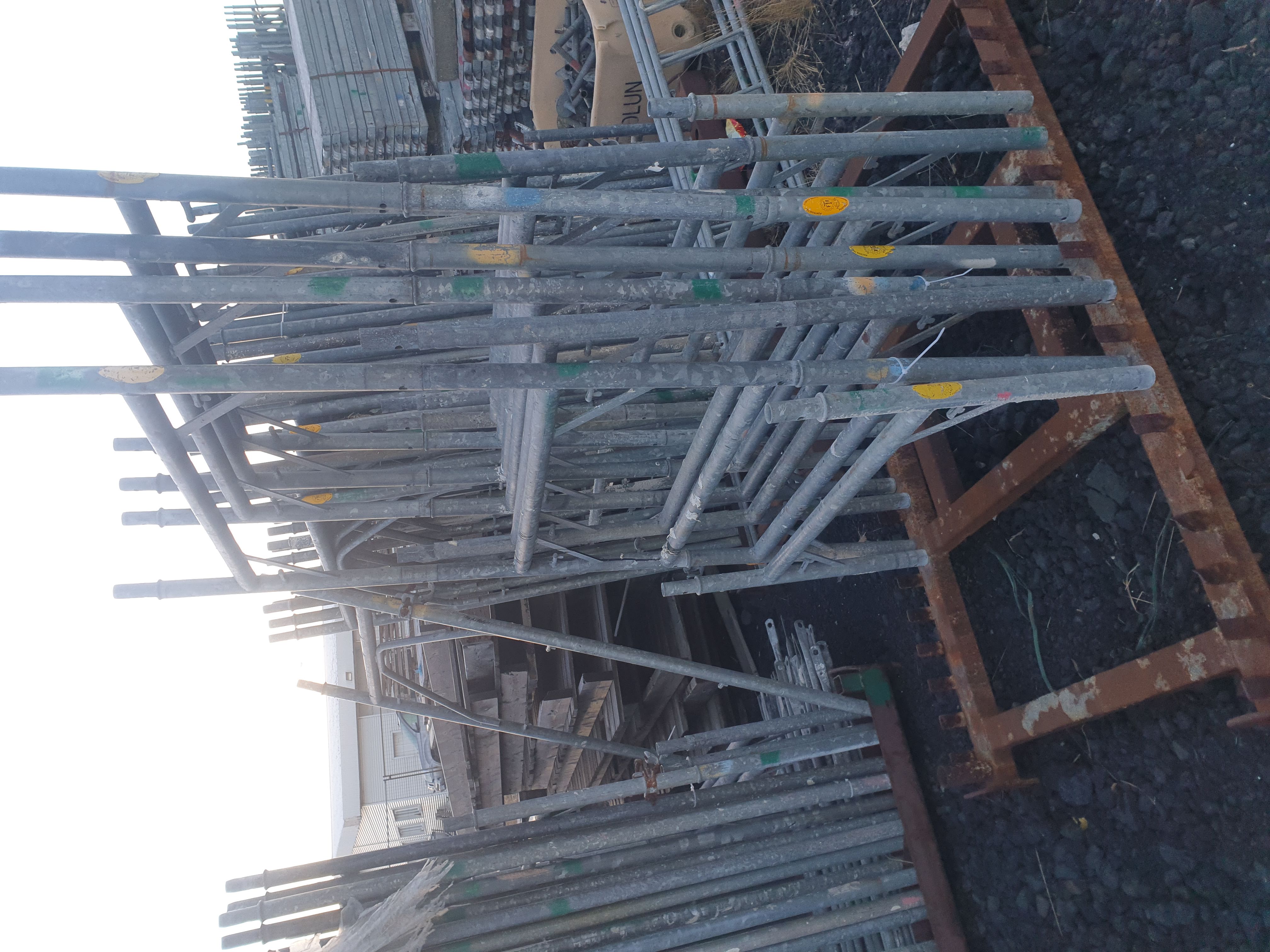 Selt - Verkpallar - stillansar - scaffolds - rammar, fætur, plötur og fl. 6