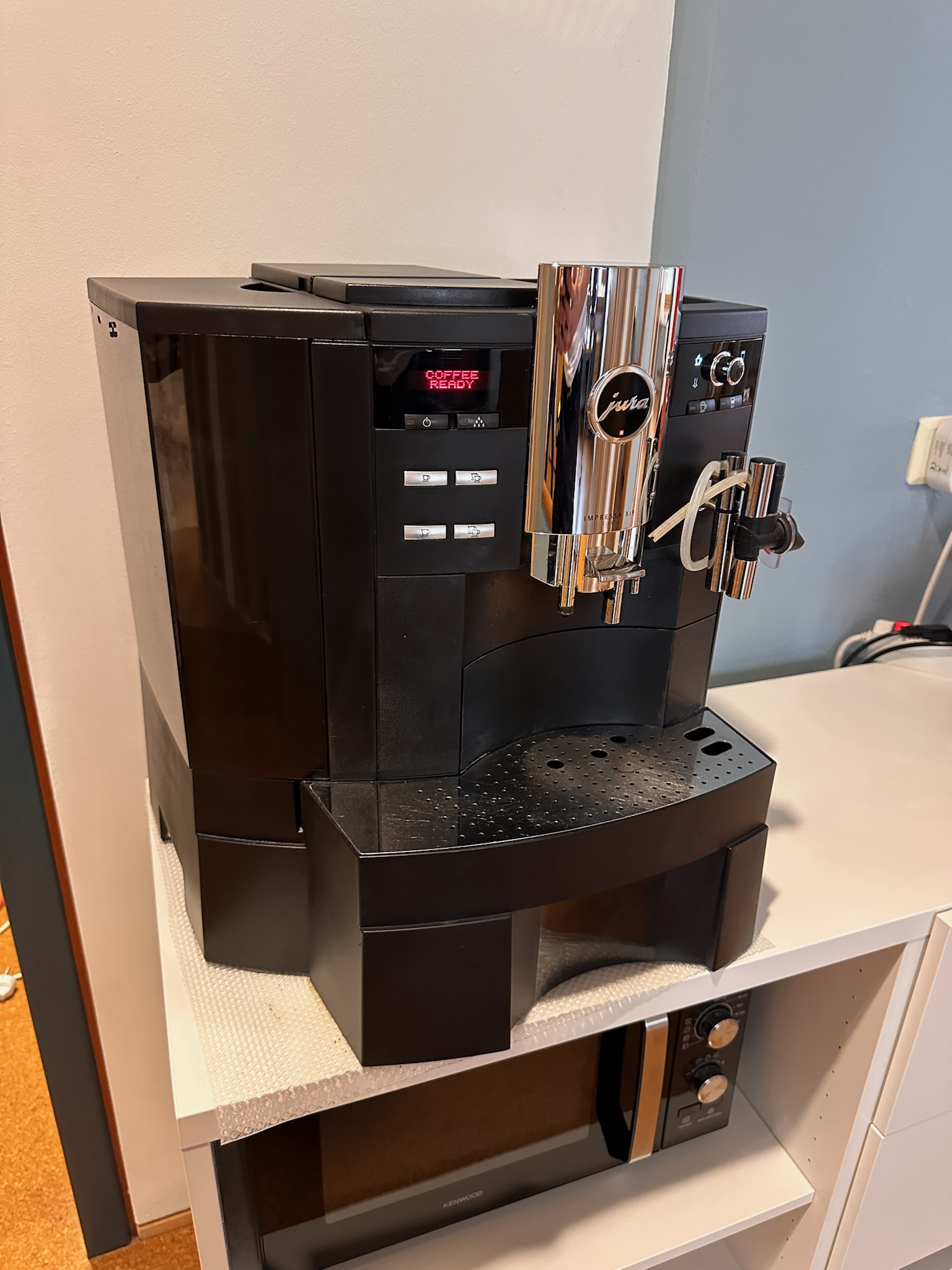SELT / SOLD Jura Impressa Xs9 kaffivél 3
