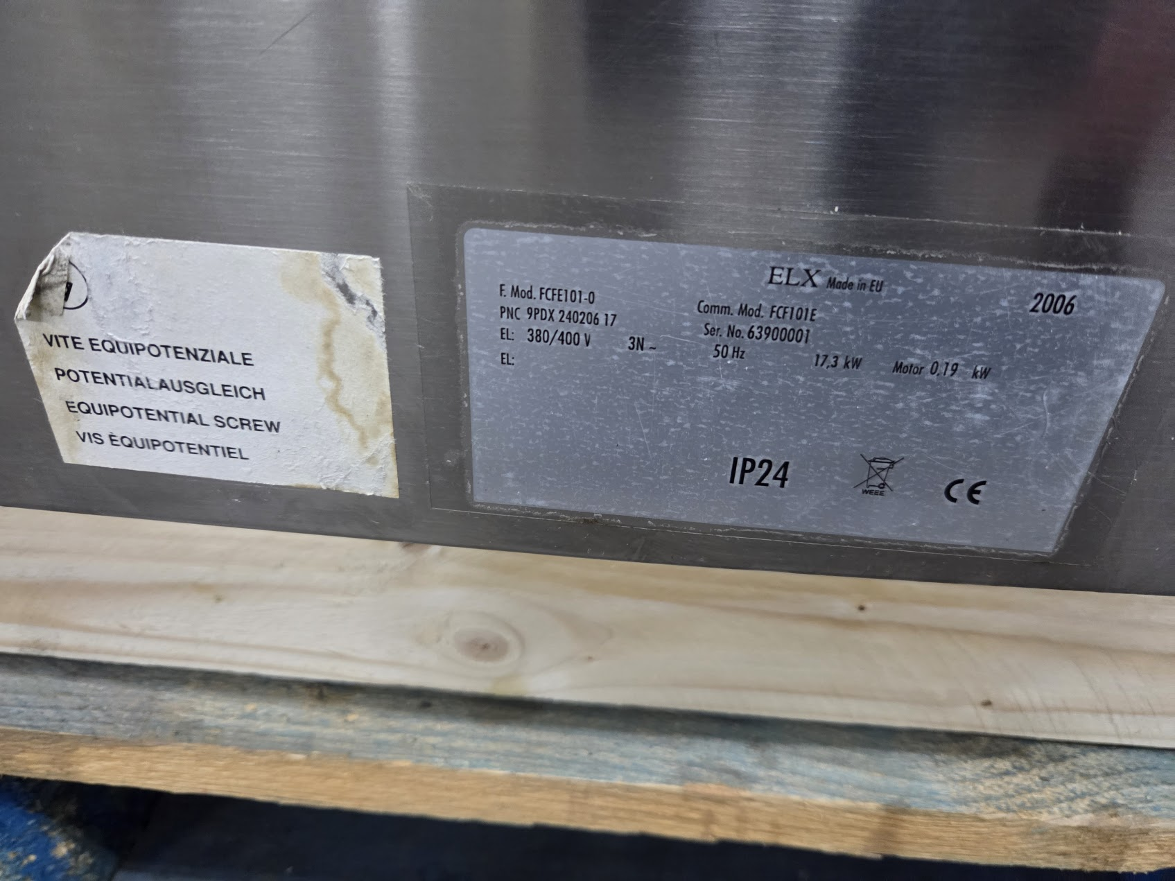 SELT / SOLD Zanussi gufuofn frá BVT, 10 skúffur 4