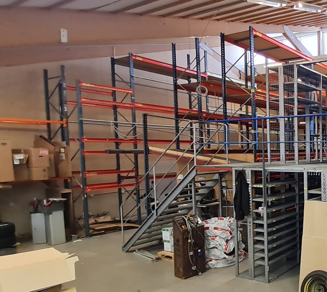 SELT / SOLD - Brettarekkar 6.4m., 5.6m., 5 m., 4 m. 3