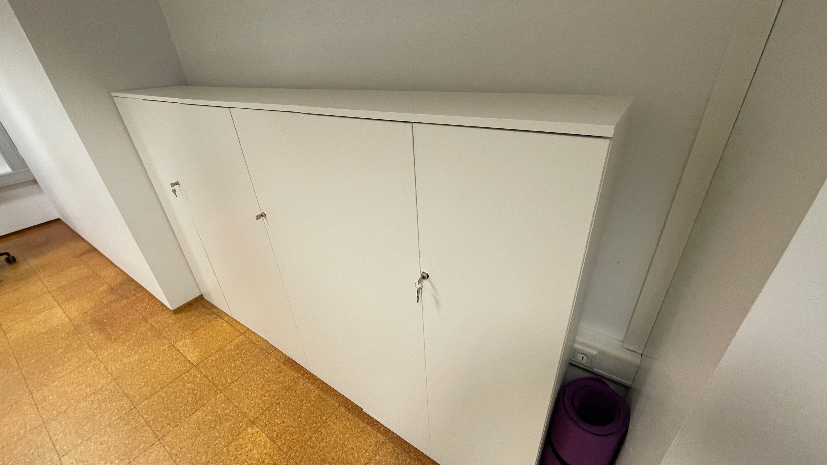 SELT / SOLD Skrifstofuskápar m. læsingu frá Pennanum 3