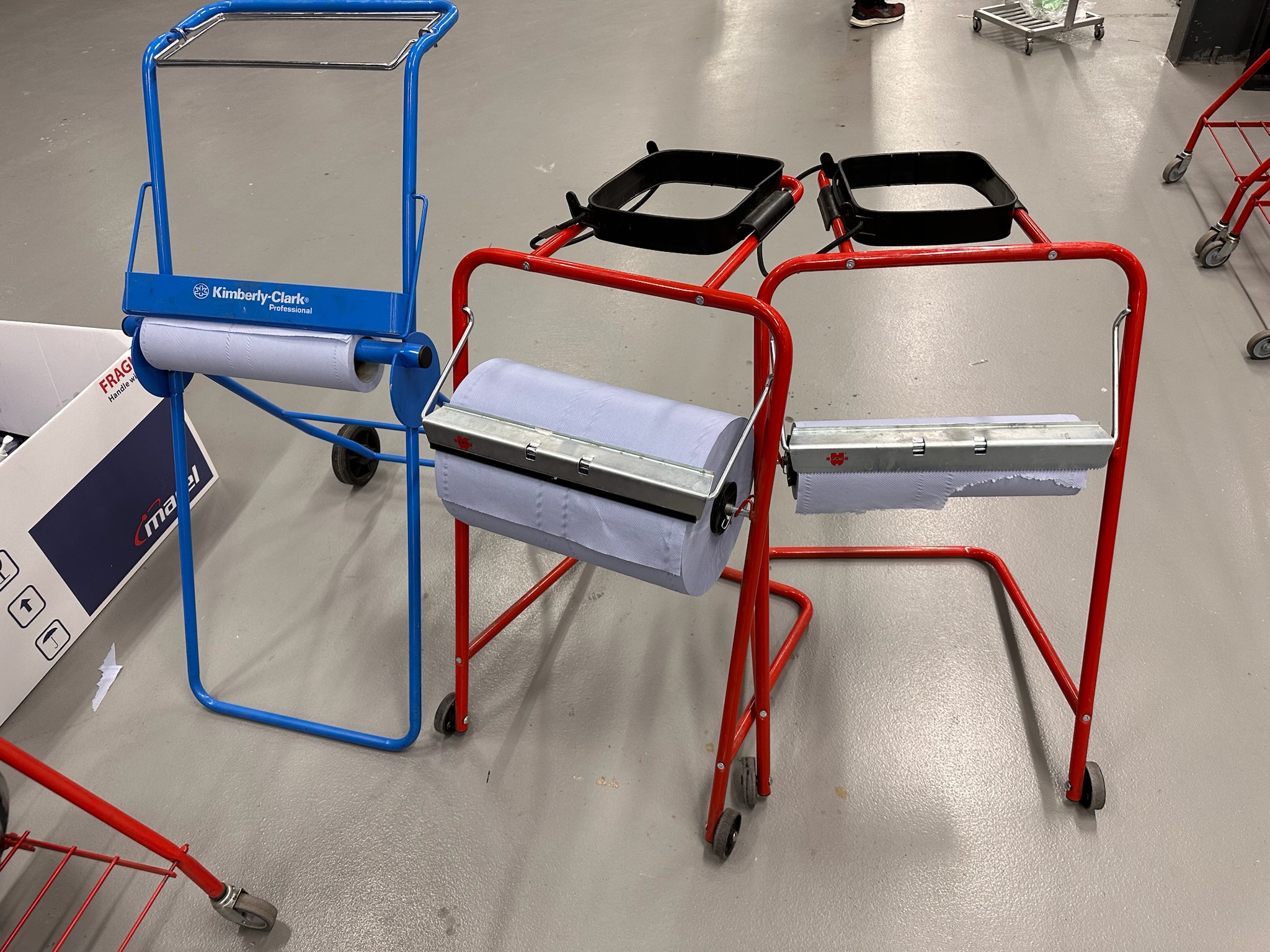 SELT / SOLD - Gólfstandur fyrir pappír og ruslapoka (3 stk.)