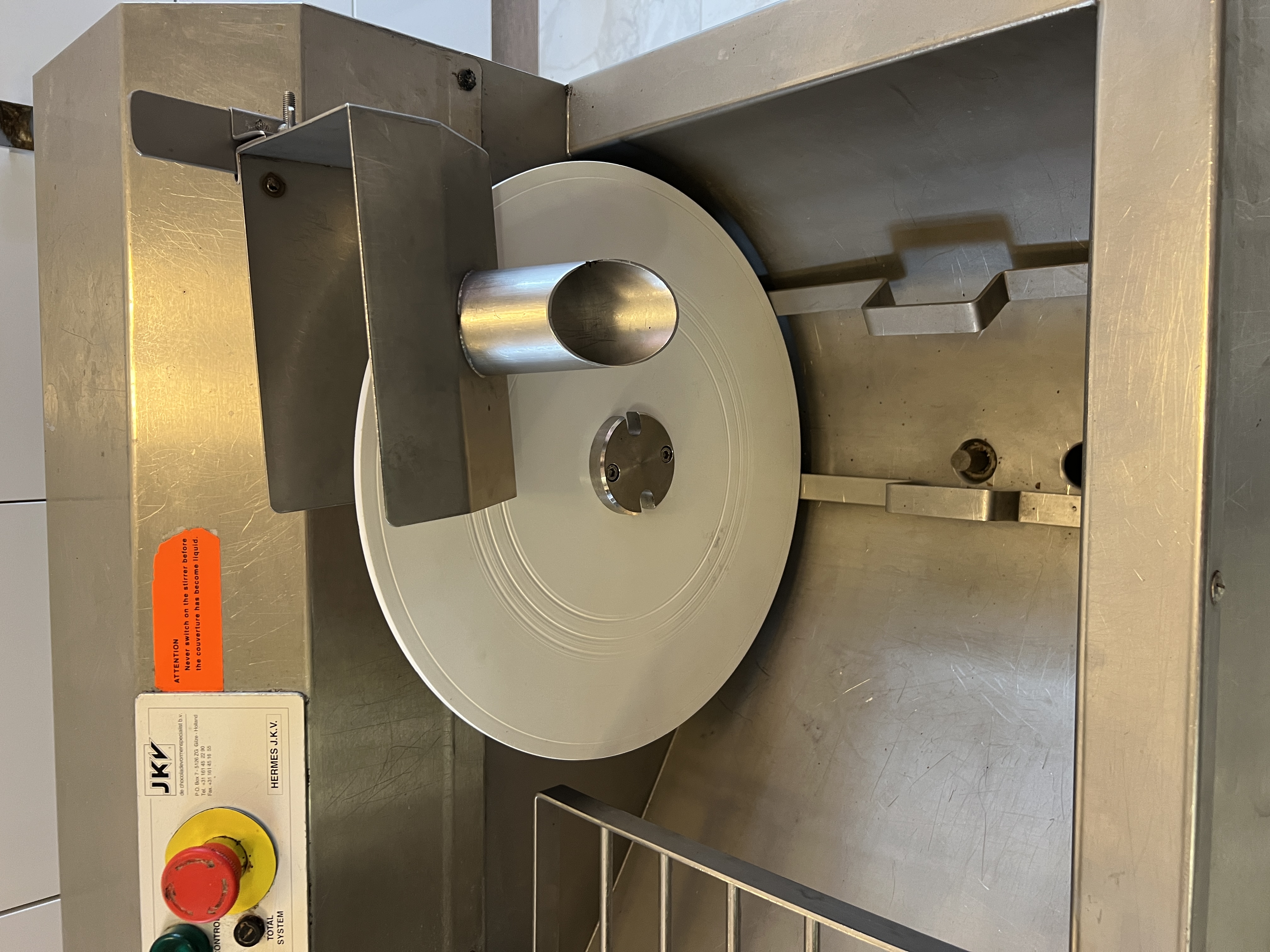 Súkkulaðivél - færiband - skammtari JKV30 - MOULDING MACHINE 30 K 5