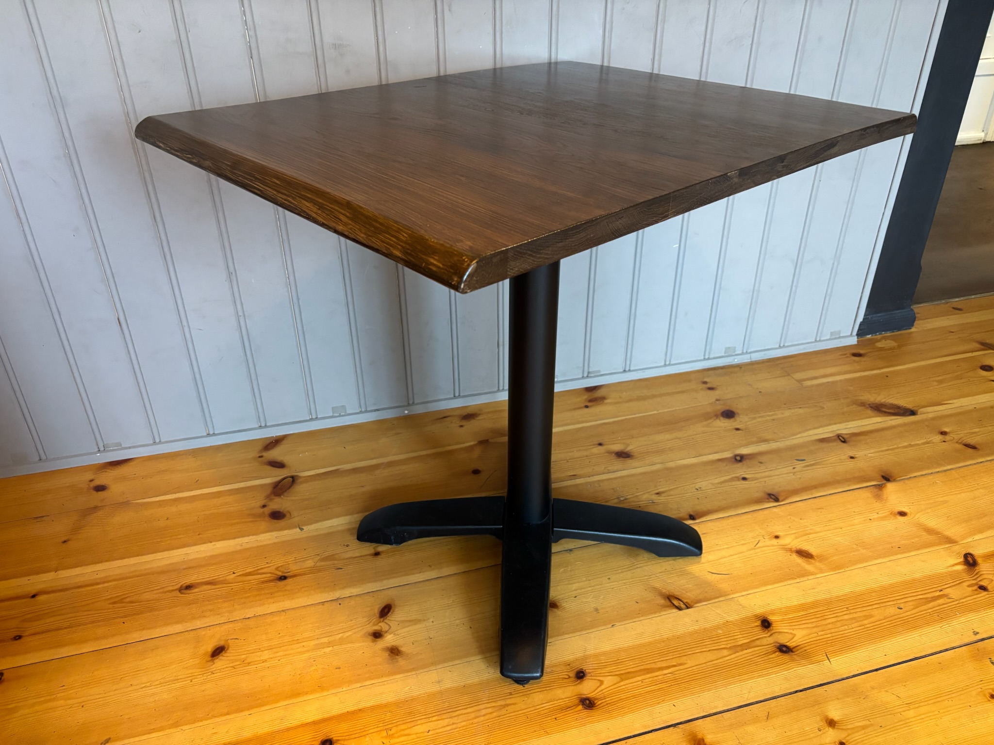 SELT / SOLD Veitingahúsaborð / eldhúsborð, B83xD66sm. 7